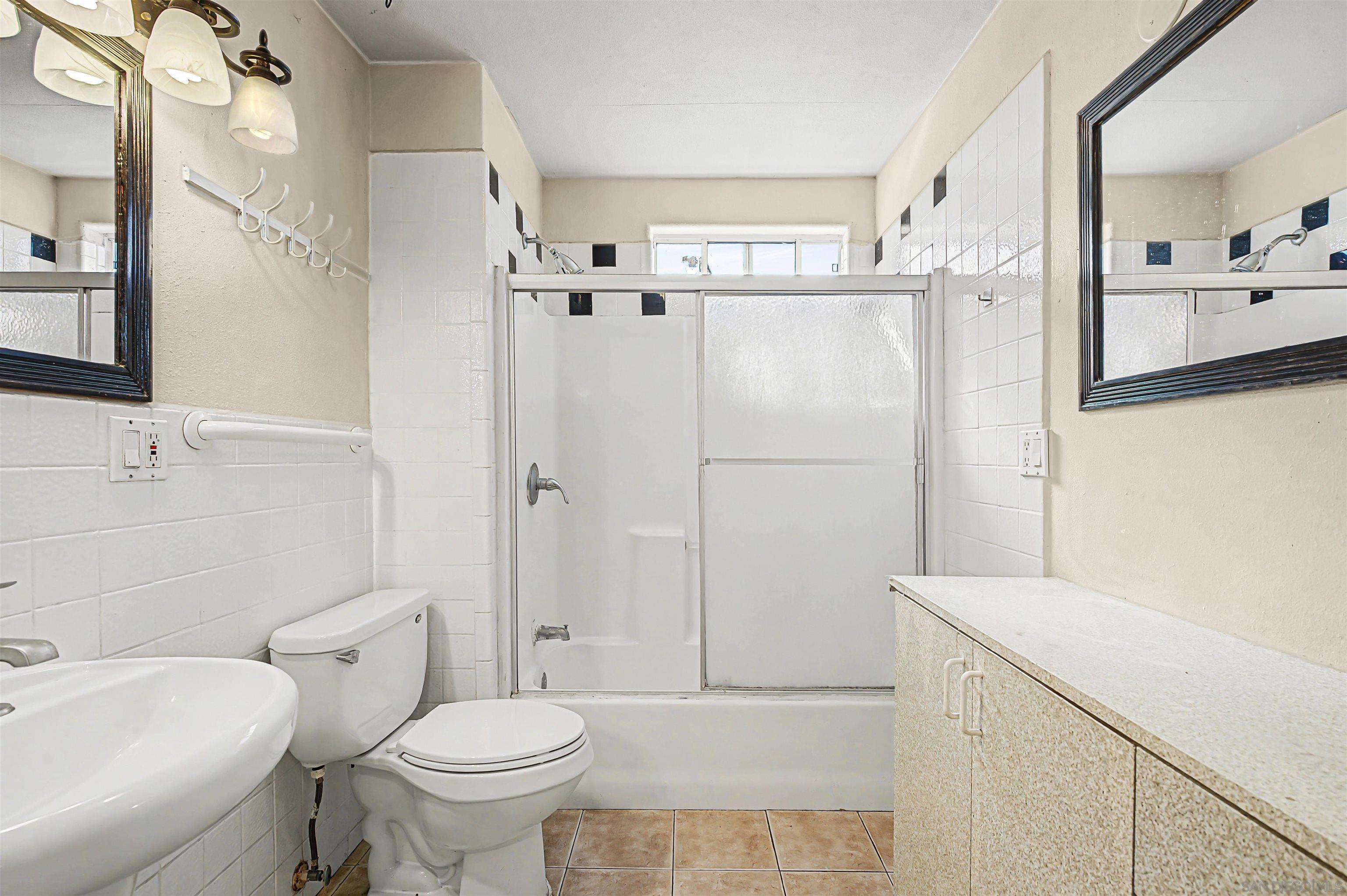 Detail Gallery Image 27 of 45 For 4397 - 4399  Swift Ave, San Diego,  CA 92104 - – Beds | – Baths