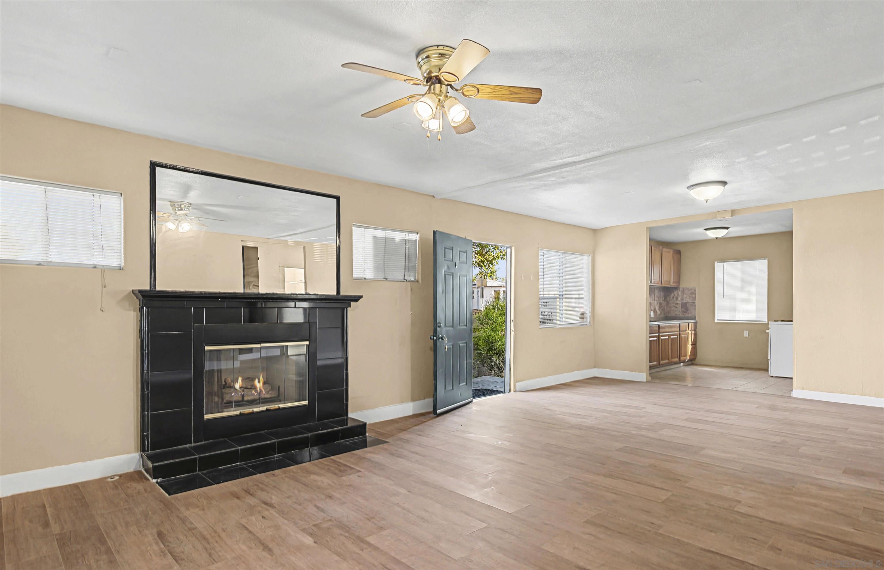 Detail Gallery Image 33 of 45 For 4397 - 4399  Swift Ave, San Diego,  CA 92104 - – Beds | – Baths