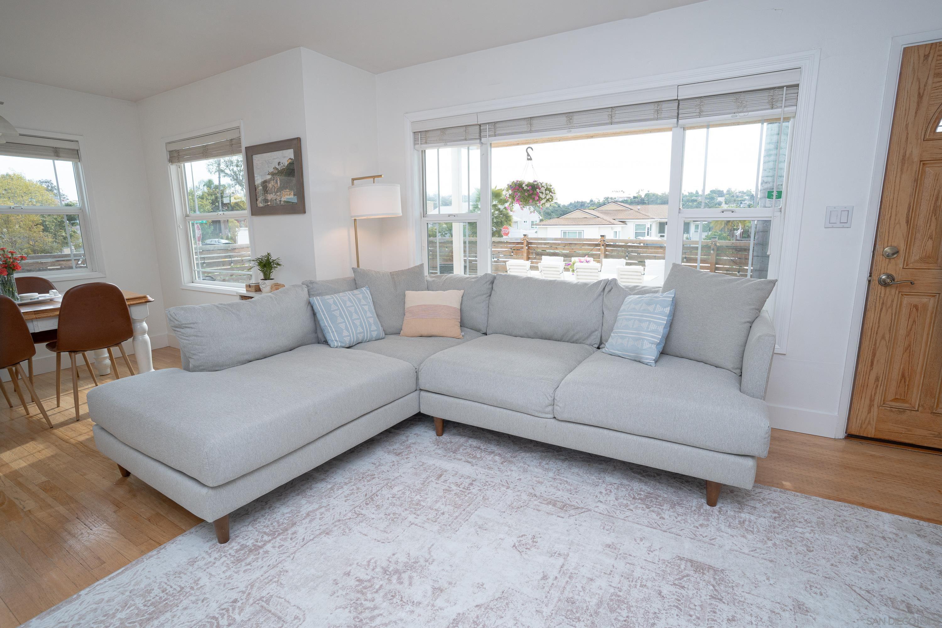 Detail Gallery Image 9 of 38 For 4810  Twain Ave., San Diego,  CA 92120 - 3 Beds | 2 Baths