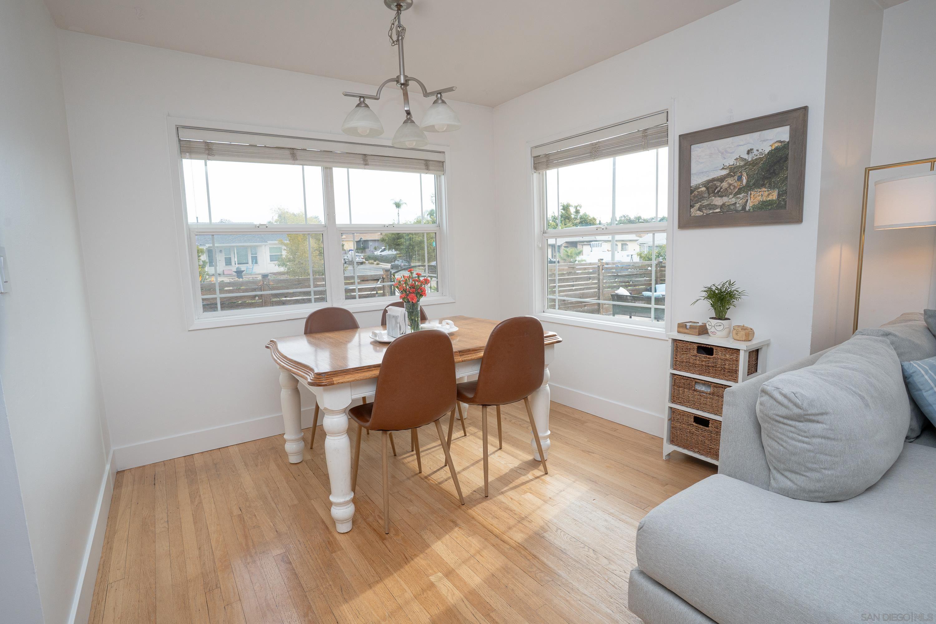 Detail Gallery Image 10 of 38 For 4810  Twain Ave., San Diego,  CA 92120 - 3 Beds | 2 Baths