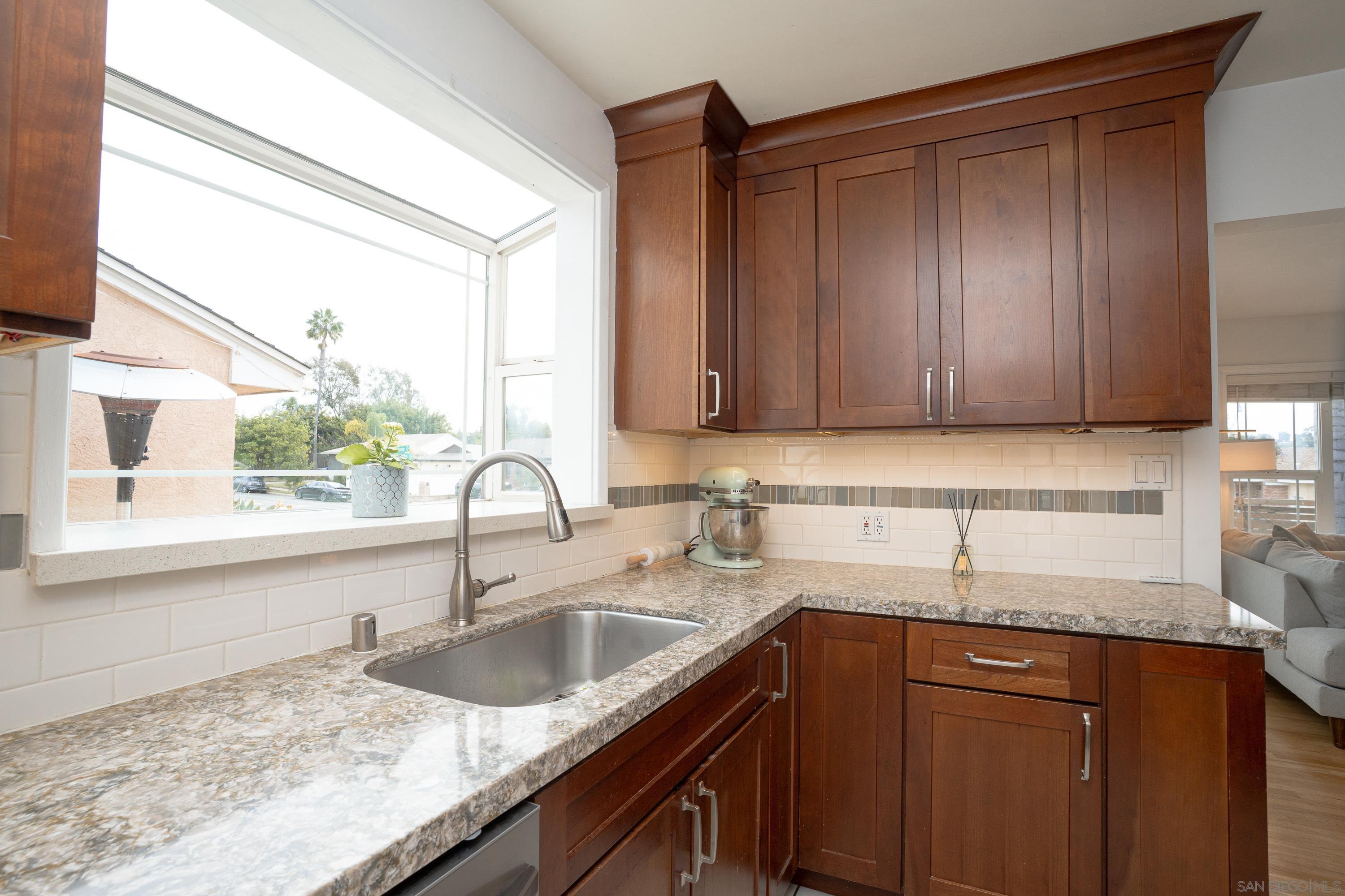 Detail Gallery Image 12 of 38 For 4810  Twain Ave., San Diego,  CA 92120 - 3 Beds | 2 Baths