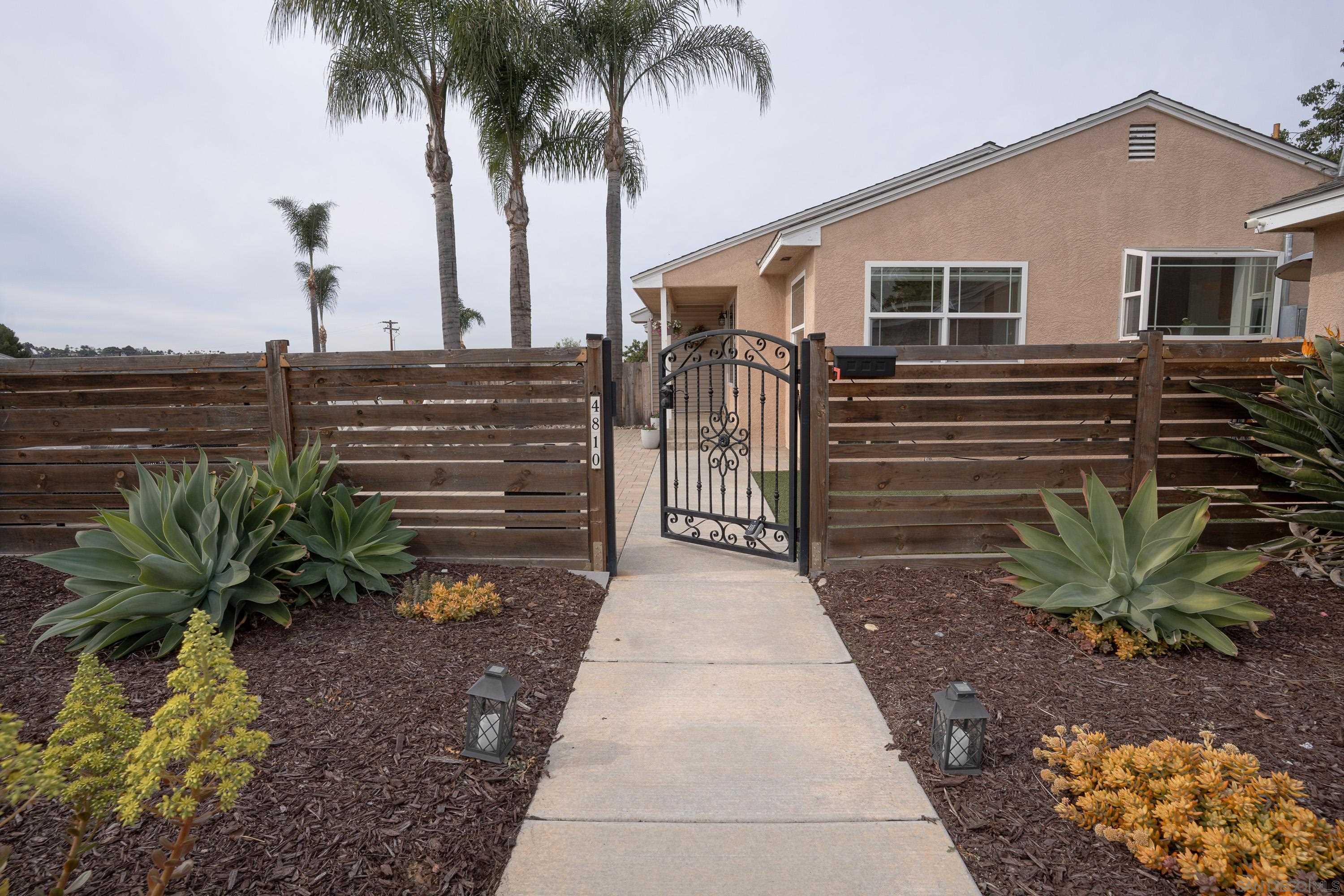 Detail Gallery Image 4 of 38 For 4810  Twain Ave., San Diego,  CA 92120 - 3 Beds | 2 Baths