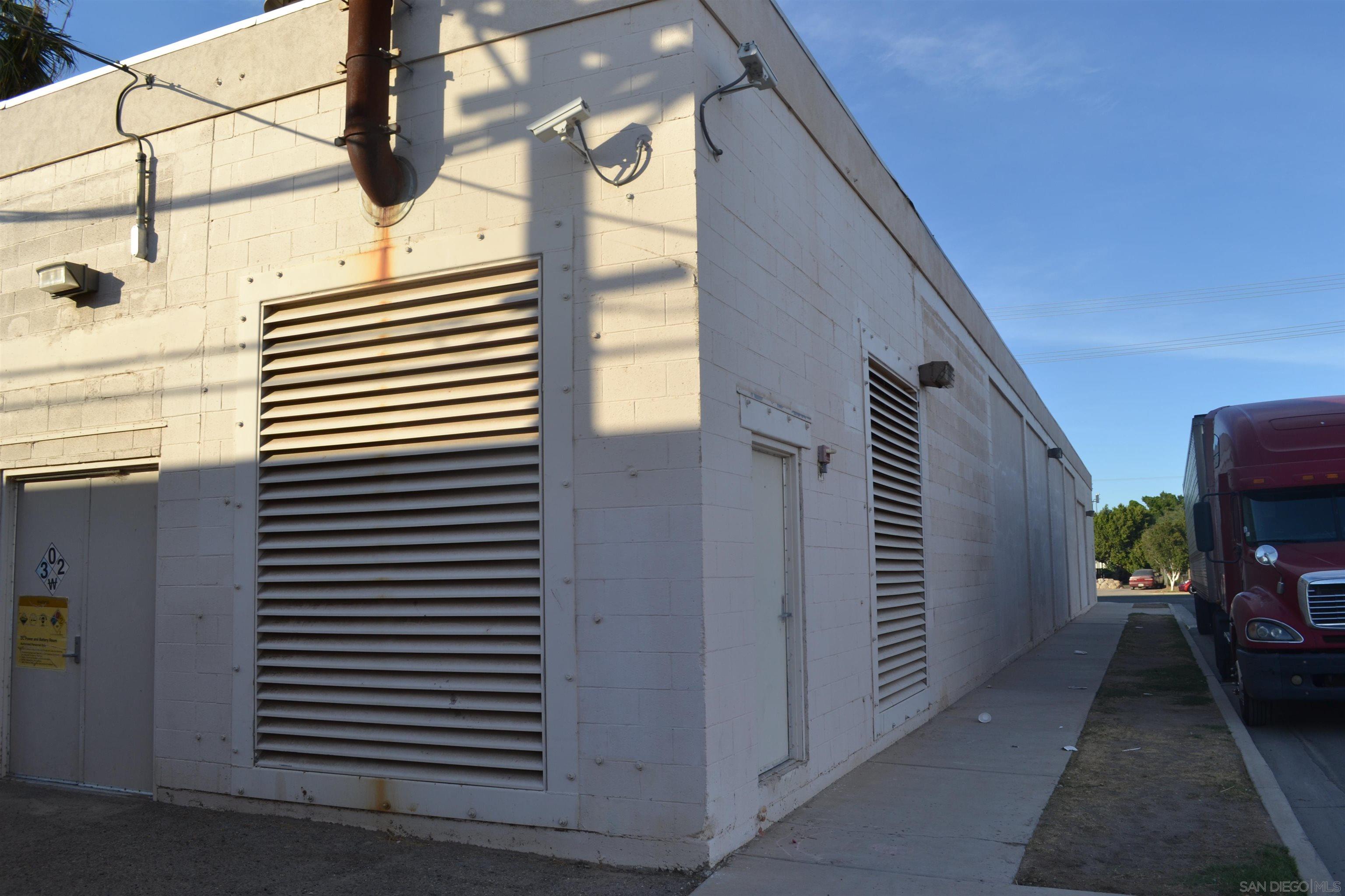 Front Image Thumbnail for SD260002853