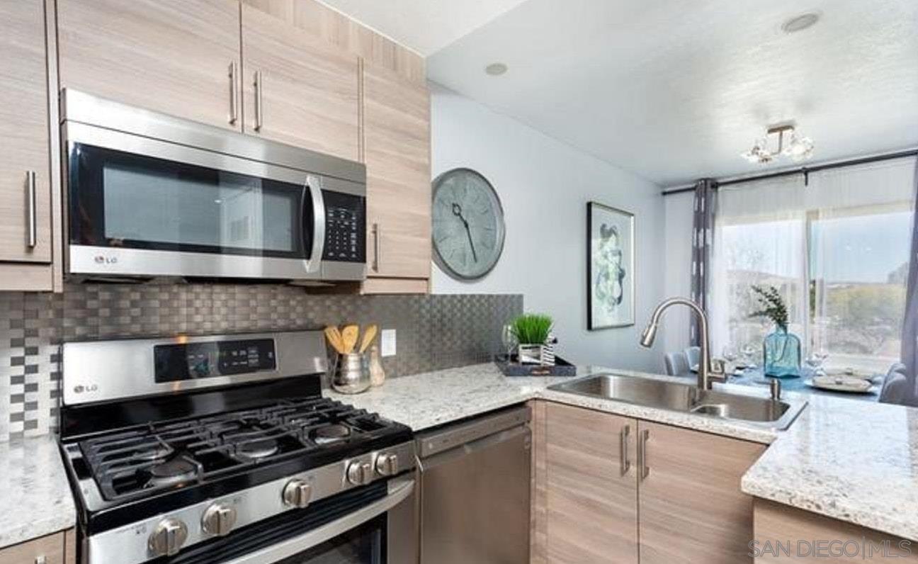 Front Image Thumbnail for SD260002855