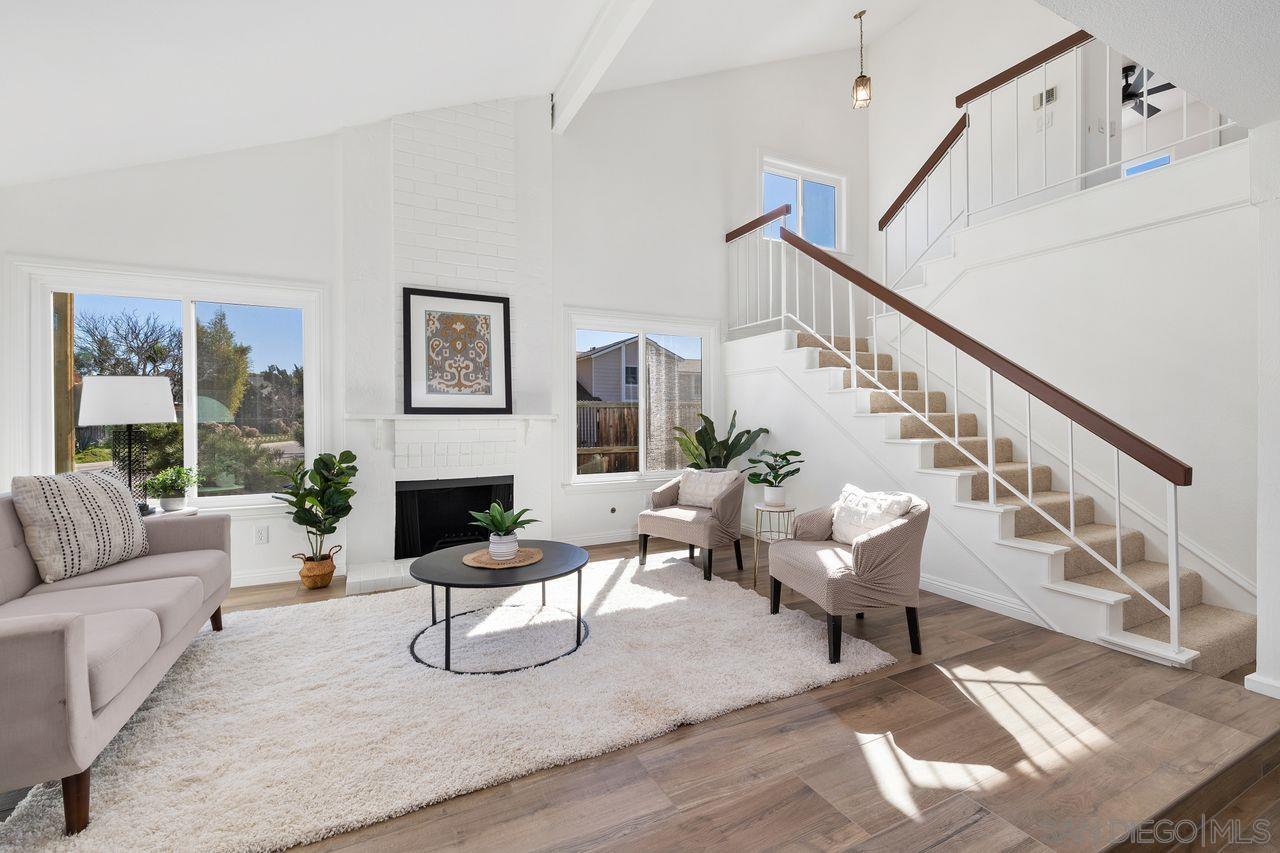 Detail Gallery Image 4 of 30 For 4404  Vivaracho Ct, San Diego,  CA 92124 - 4 Beds | 2/1 Baths