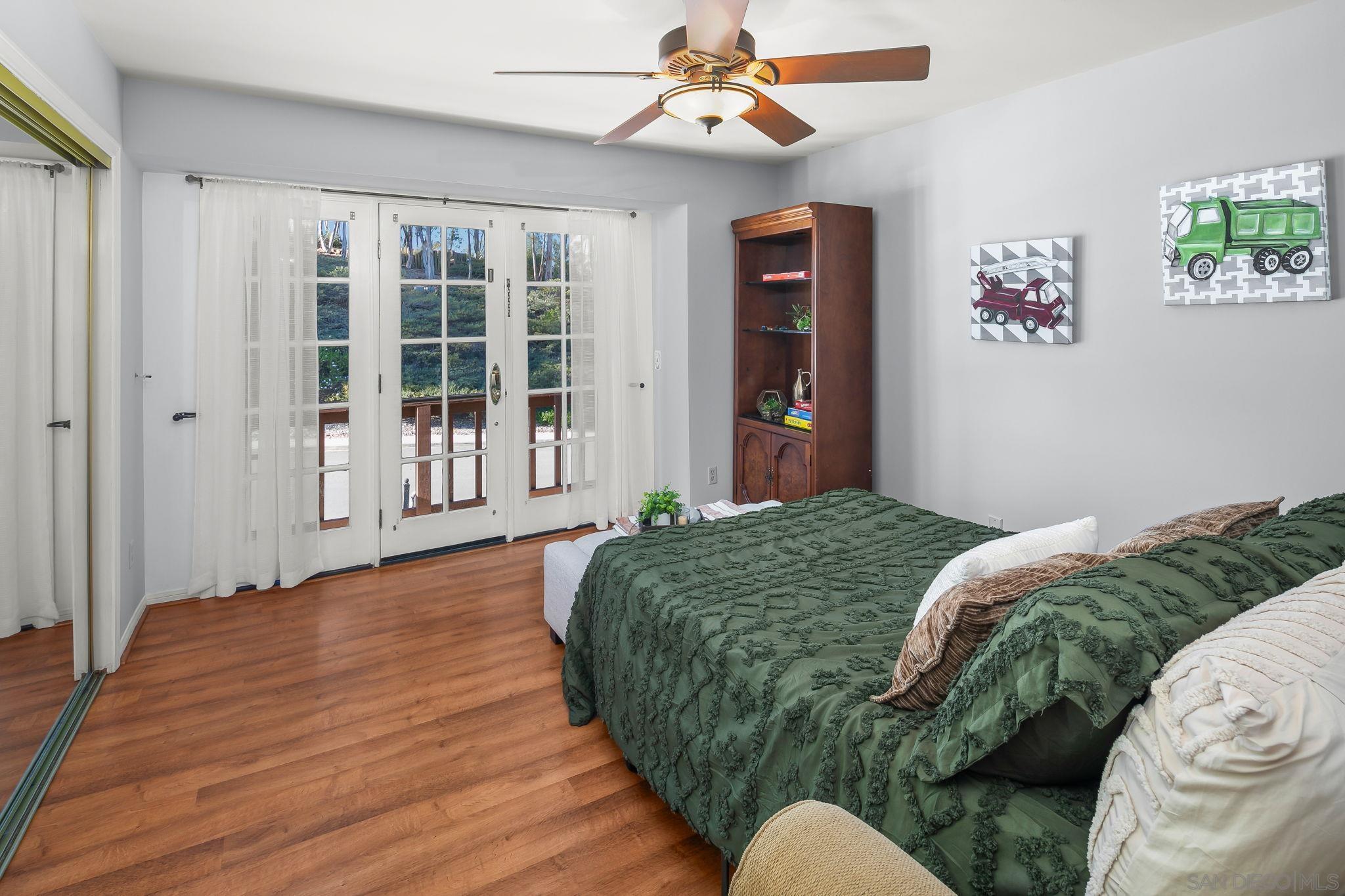 Detail Gallery Image 14 of 34 For 10575  Spruce Grove Ave, San Diego,  CA 92131 - 5 Beds | 3/1 Baths