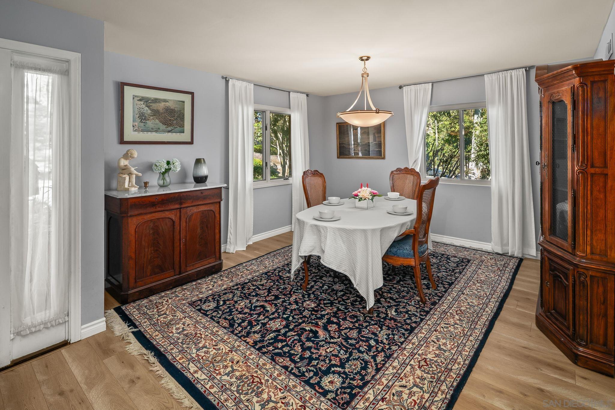 Detail Gallery Image 4 of 34 For 10575  Spruce Grove Ave, San Diego,  CA 92131 - 5 Beds | 3/1 Baths