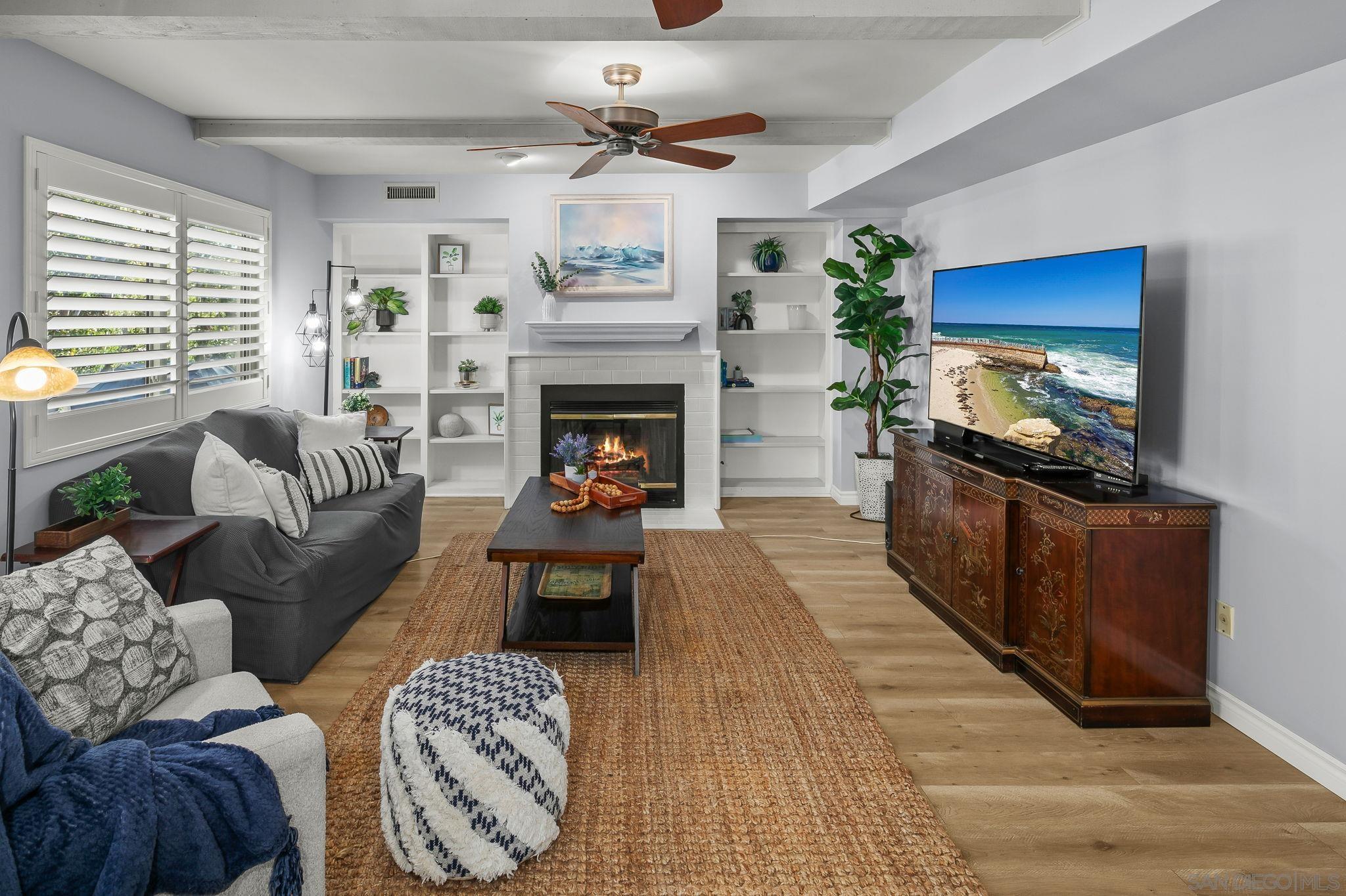 Detail Gallery Image 8 of 34 For 10575  Spruce Grove Ave, San Diego,  CA 92131 - 5 Beds | 3/1 Baths