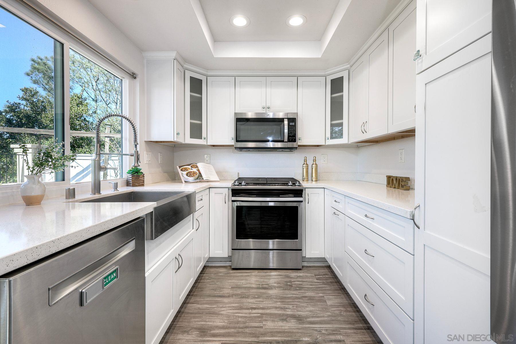 Detail Gallery Image 11 of 25 For 10620  Granby Way, San Diego,  CA 92126 - 3 Beds | 2/1 Baths