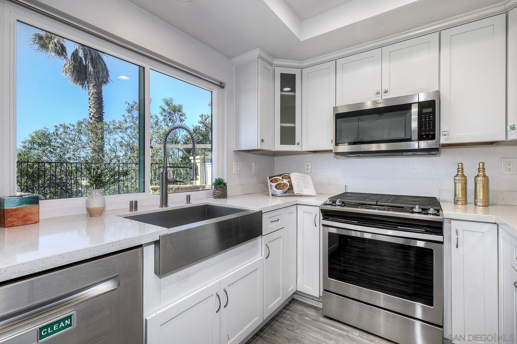 Detail Gallery Image 13 of 25 For 10620  Granby Way, San Diego,  CA 92126 - 3 Beds | 2/1 Baths