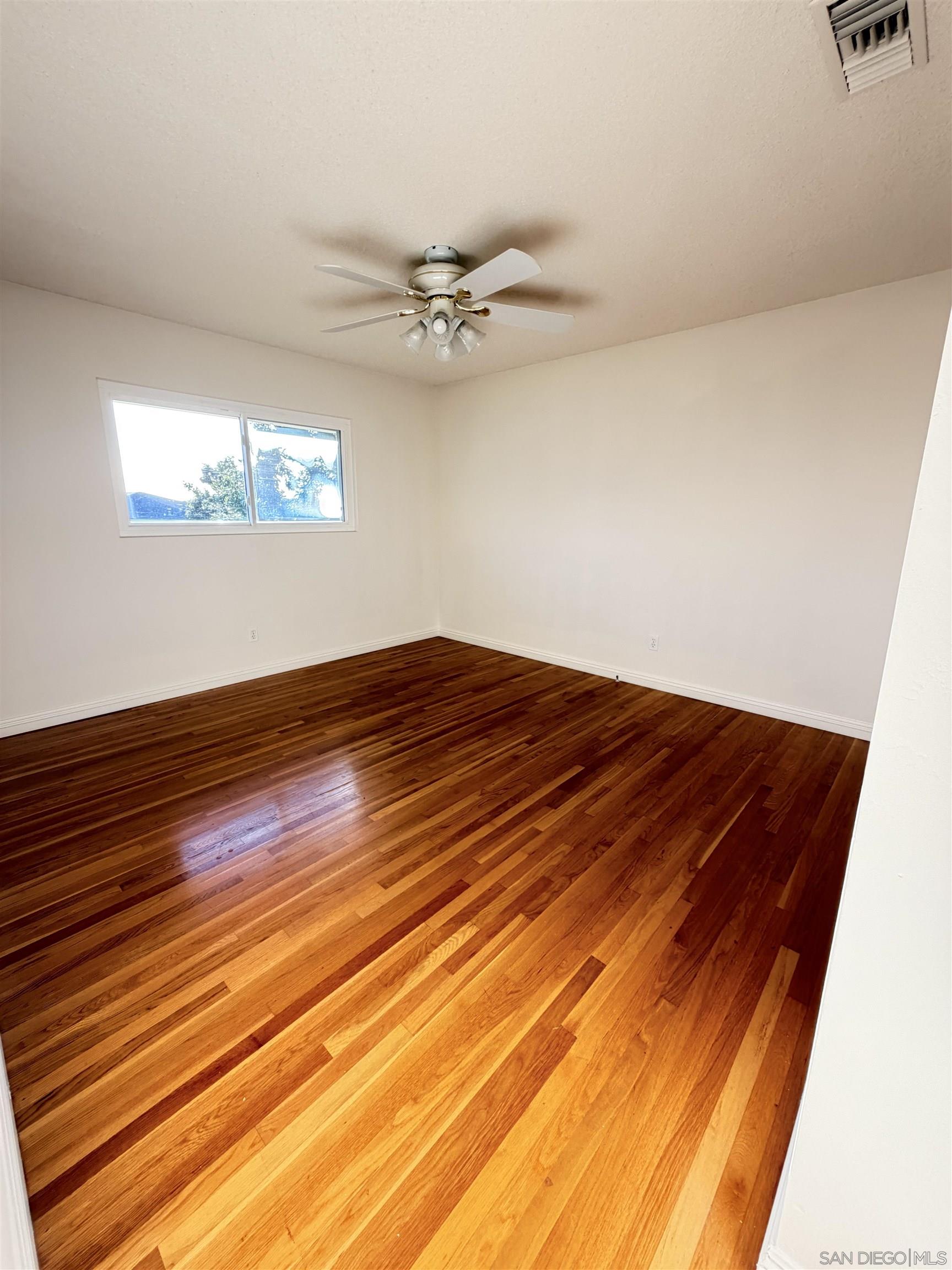 Detail Gallery Image 22 of 26 For 6142  Romany Dr, San Diego,  CA 92120 - 3 Beds | 2/1 Baths