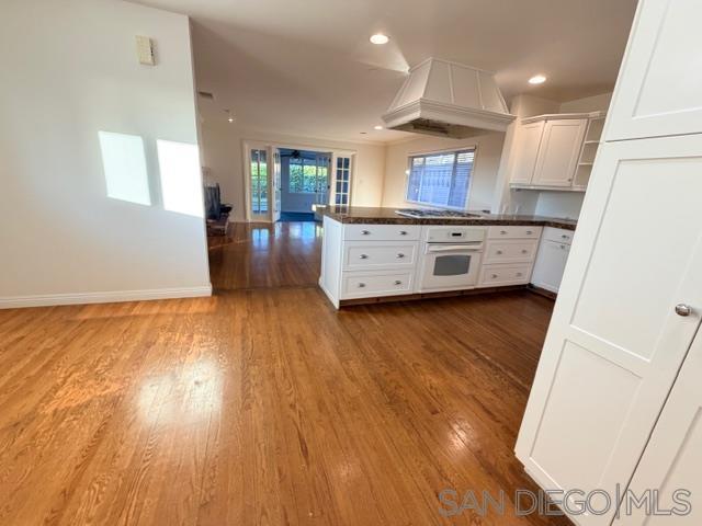 Detail Gallery Image 5 of 26 For 6142  Romany Dr, San Diego,  CA 92120 - 3 Beds | 2/1 Baths