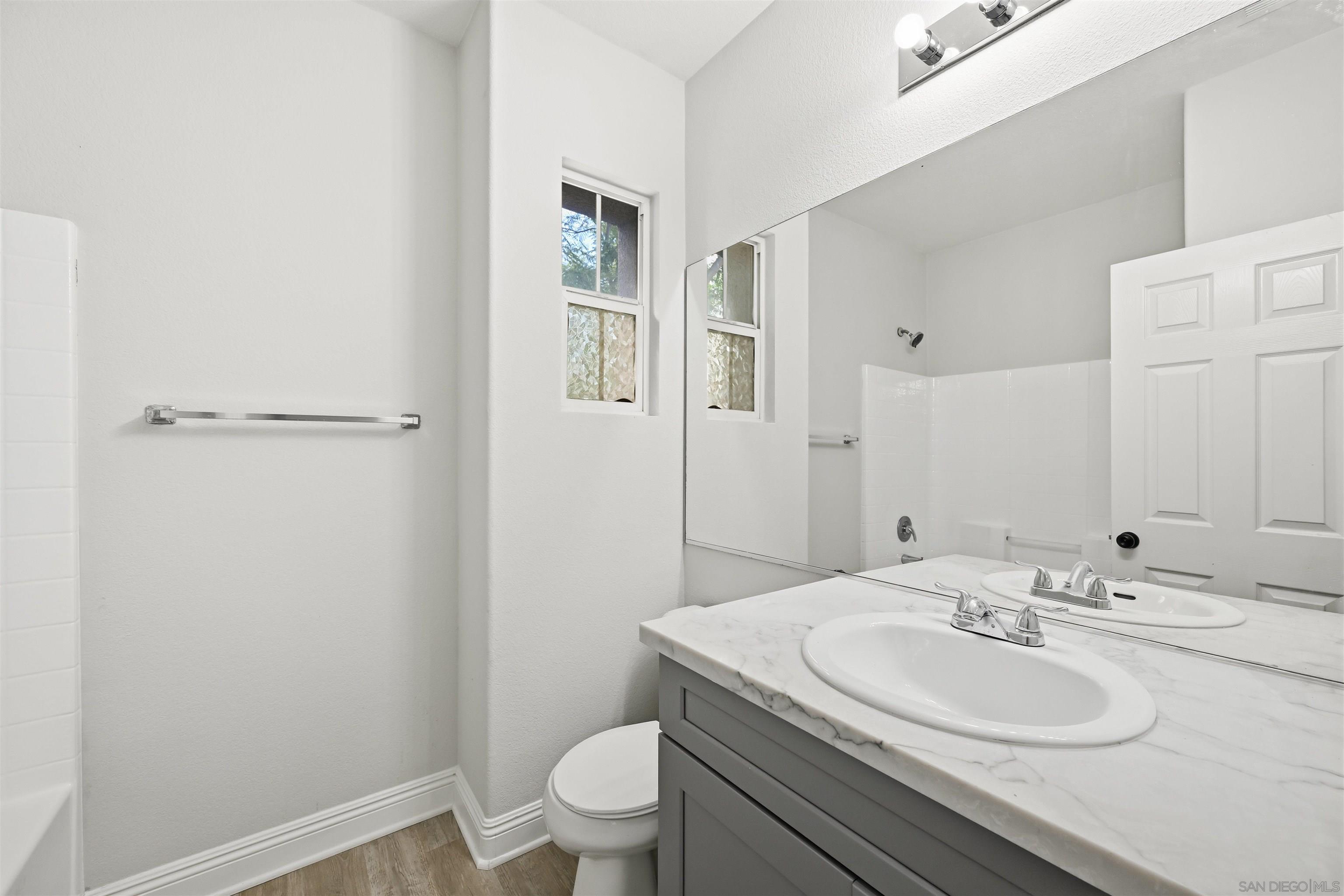 Detail Gallery Image 16 of 27 For 2732  Crown Ridge Rd  #3,  Chula Vista,  CA 91915 - 4 Beds | 2/1 Baths