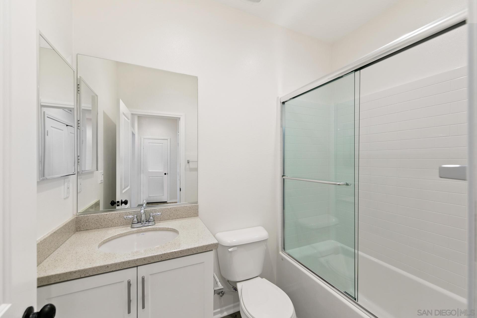 Detail Gallery Image 14 of 38 For 1257  Calle Datura  159, Chula Vista,  CA 91913 - 3 Beds | 2/1 Baths