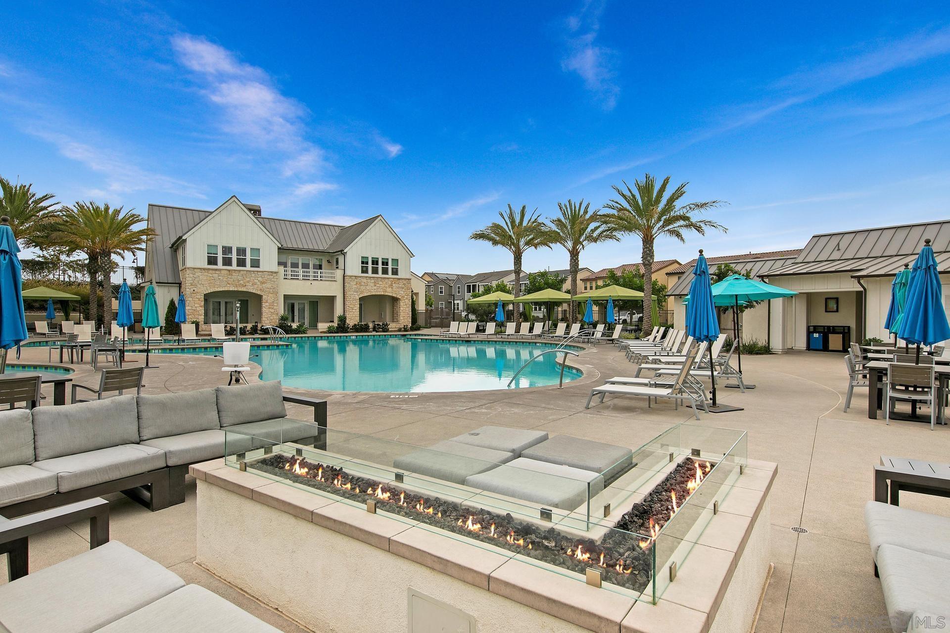 Detail Gallery Image 6 of 38 For 1257  Calle Datura  159, Chula Vista,  CA 91913 - 3 Beds | 2/1 Baths