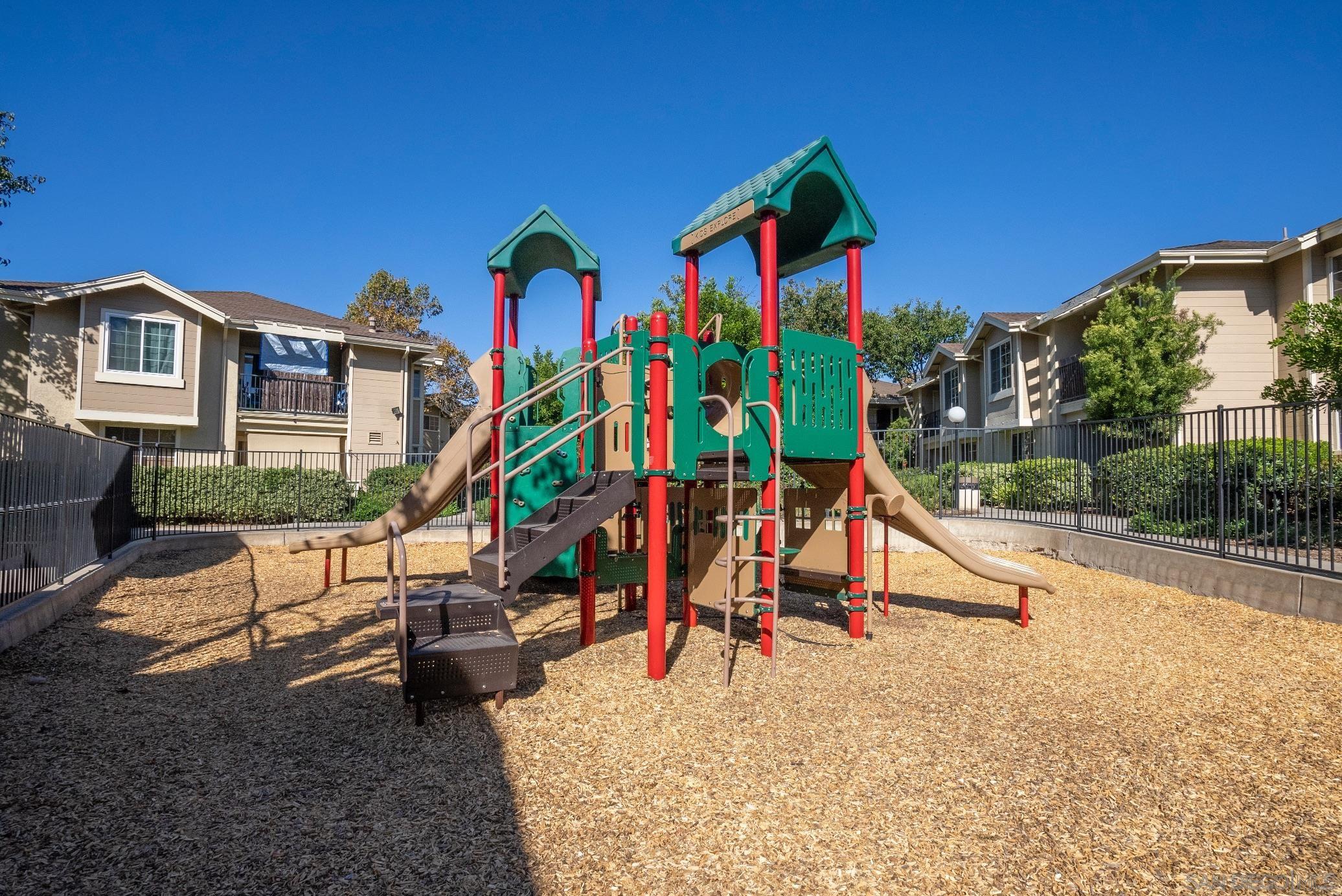 Detail Gallery Image 26 of 28 For 3635 Grove St  267  #267,  Lemon Grove,  CA 91945 - 3 Beds | 2 Baths