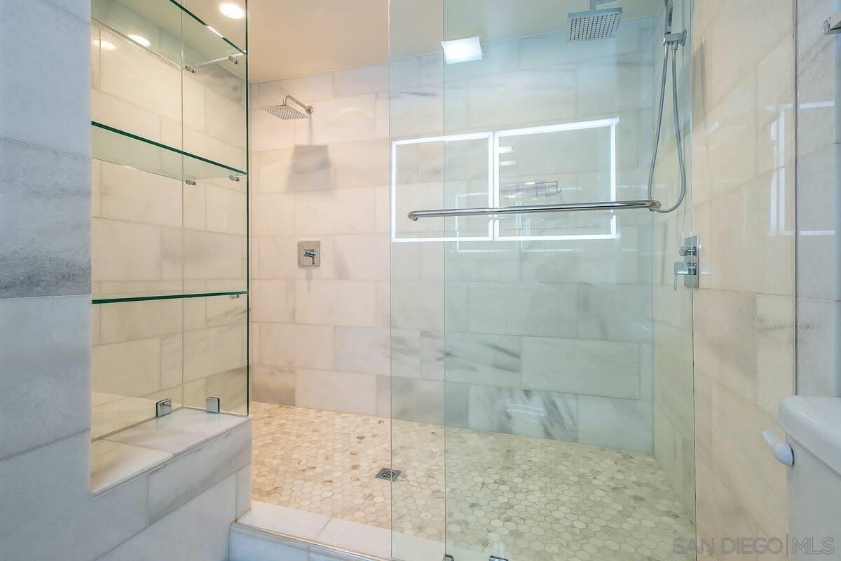 Detail Gallery Image 18 of 54 For 7904  Calle De La Plata, La Jolla,  CA 92037 - 4 Beds | 4/1 Baths