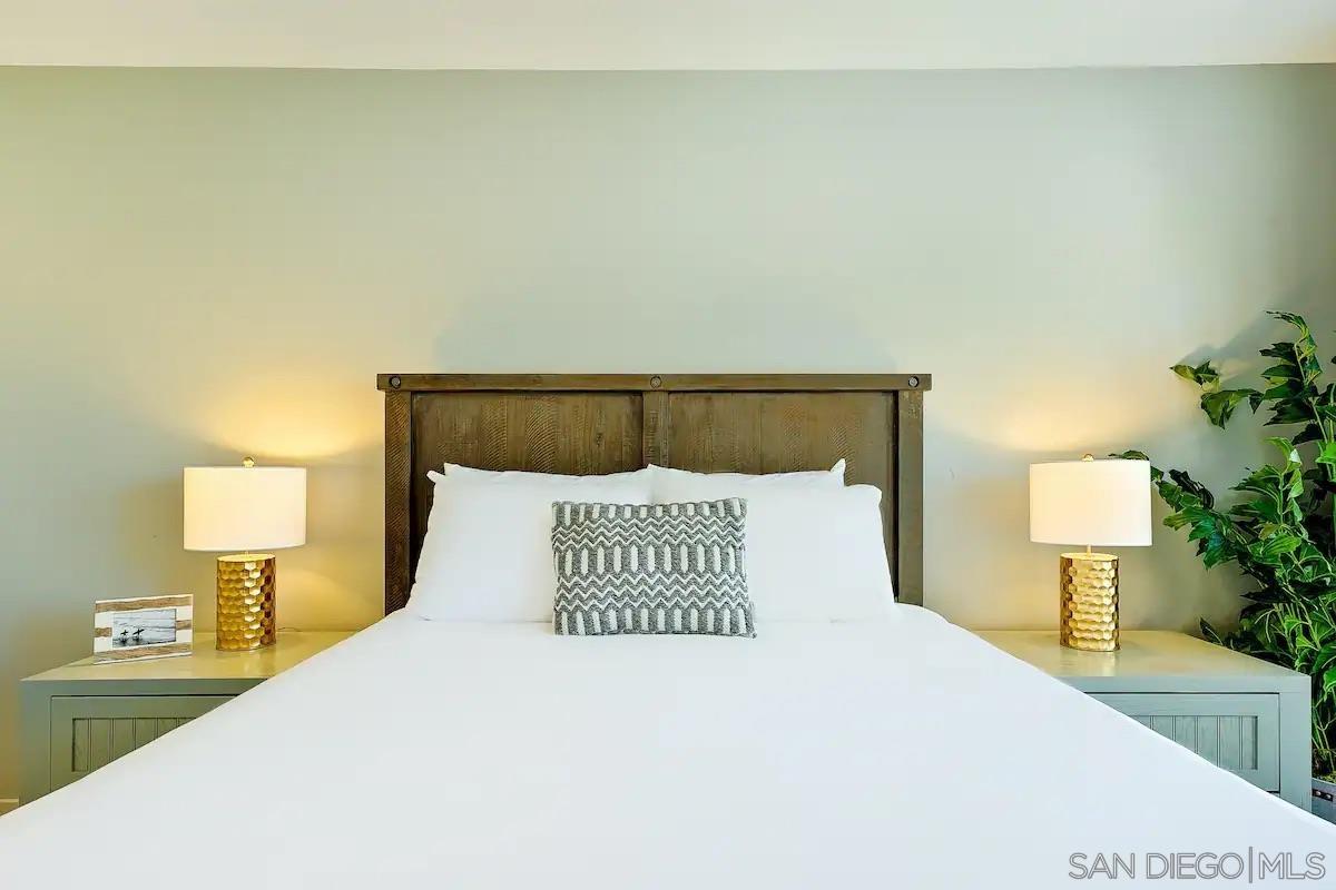 Detail Gallery Image 31 of 54 For 7904  Calle De La Plata, La Jolla,  CA 92037 - 4 Beds | 4/1 Baths