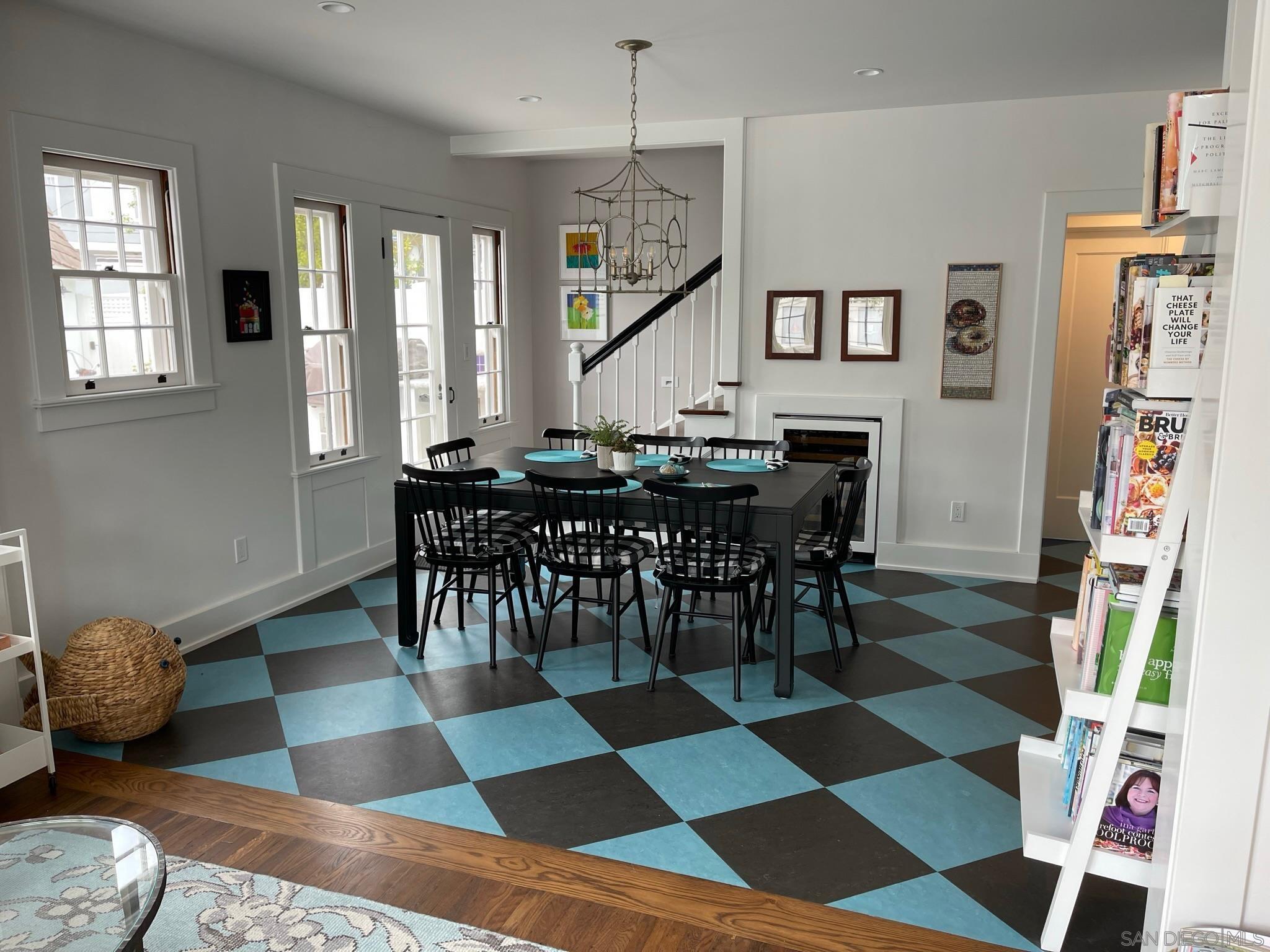 Detail Gallery Image 15 of 30 For 532  Marina Ave, Coronado,  CA 92118 - 7 Beds | 4/2 Baths