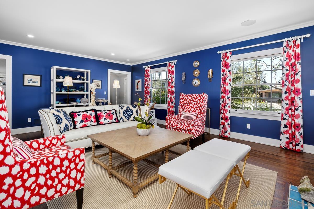 Detail Gallery Image 3 of 37 For 532  Marina Ave, Coronado,  CA 92118 - 6 Beds | 3/2 Baths