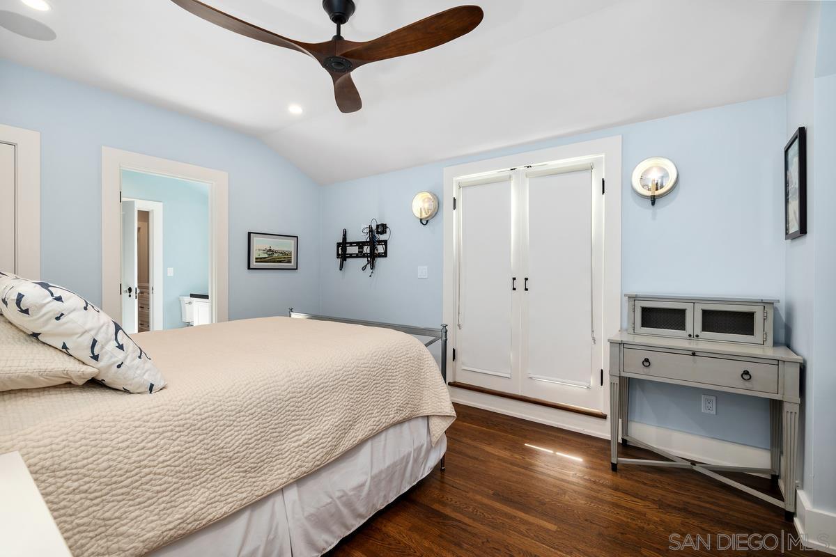 Detail Gallery Image 24 of 37 For 532  Marina Ave, Coronado,  CA 92118 - 6 Beds | 3/2 Baths