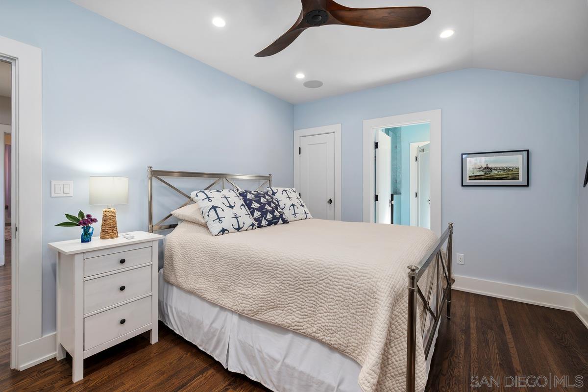 Detail Gallery Image 25 of 37 For 532  Marina Ave, Coronado,  CA 92118 - 6 Beds | 3/2 Baths