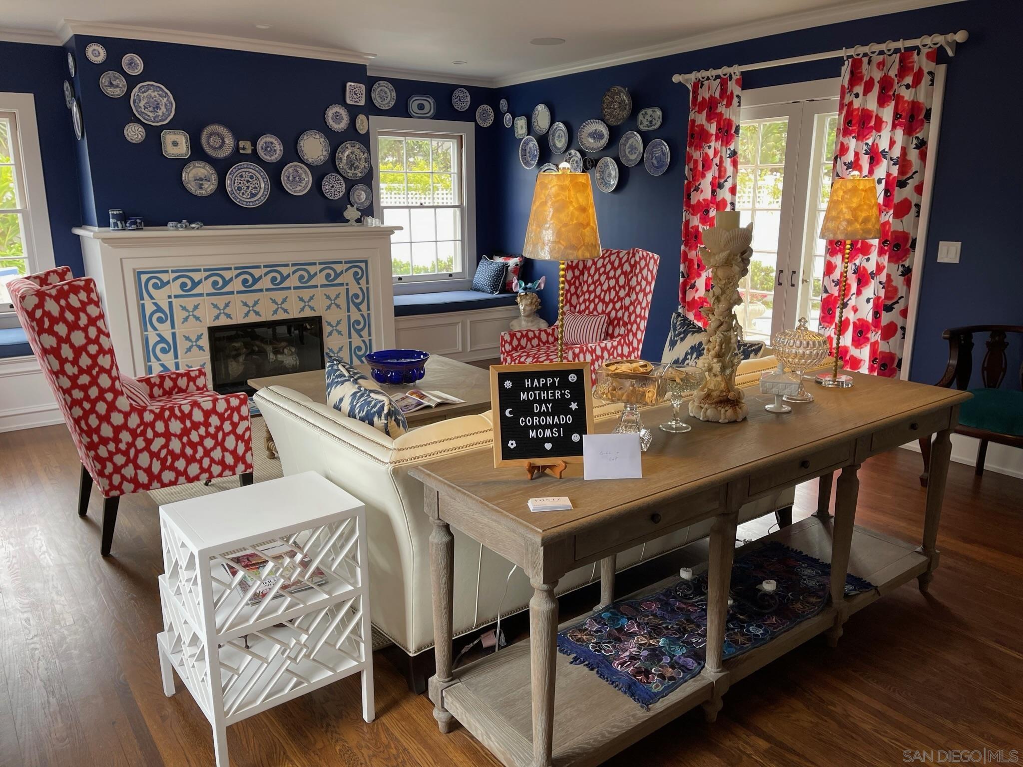 Detail Gallery Image 5 of 30 For 532  Marina Ave, Coronado,  CA 92118 - 7 Beds | 4/2 Baths