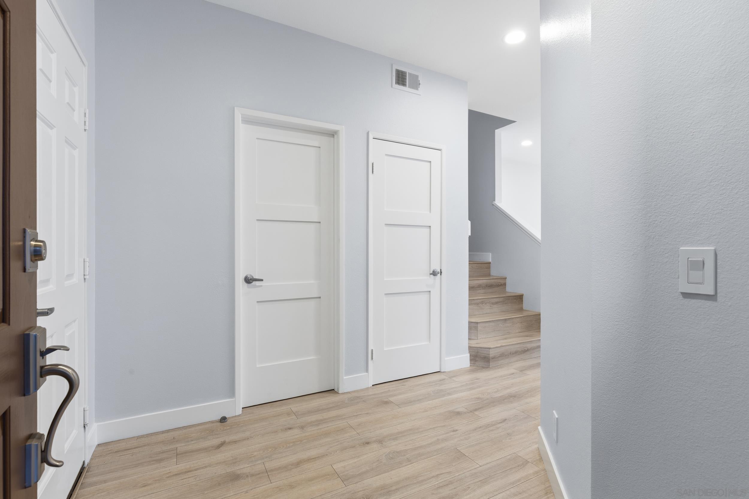 Detail Gallery Image 4 of 31 For 2184  Lago Ventana, Chula Vista,  CA 91914 - 3 Beds | 2/1 Baths