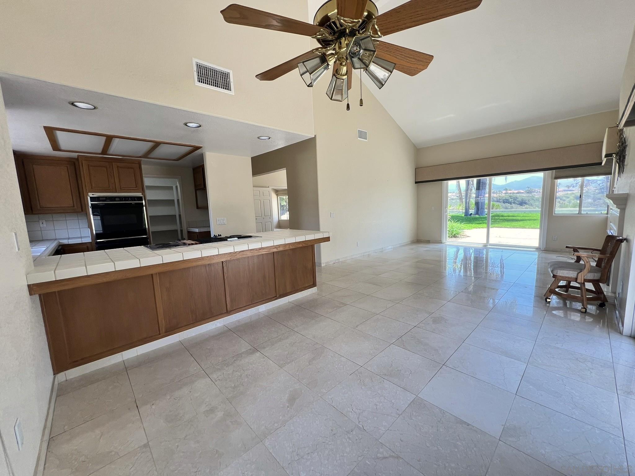 Detail Gallery Image 11 of 41 For 14109  Arbolitos Dr, Poway,  CA 92064 - 3 Beds | 3/1 Baths