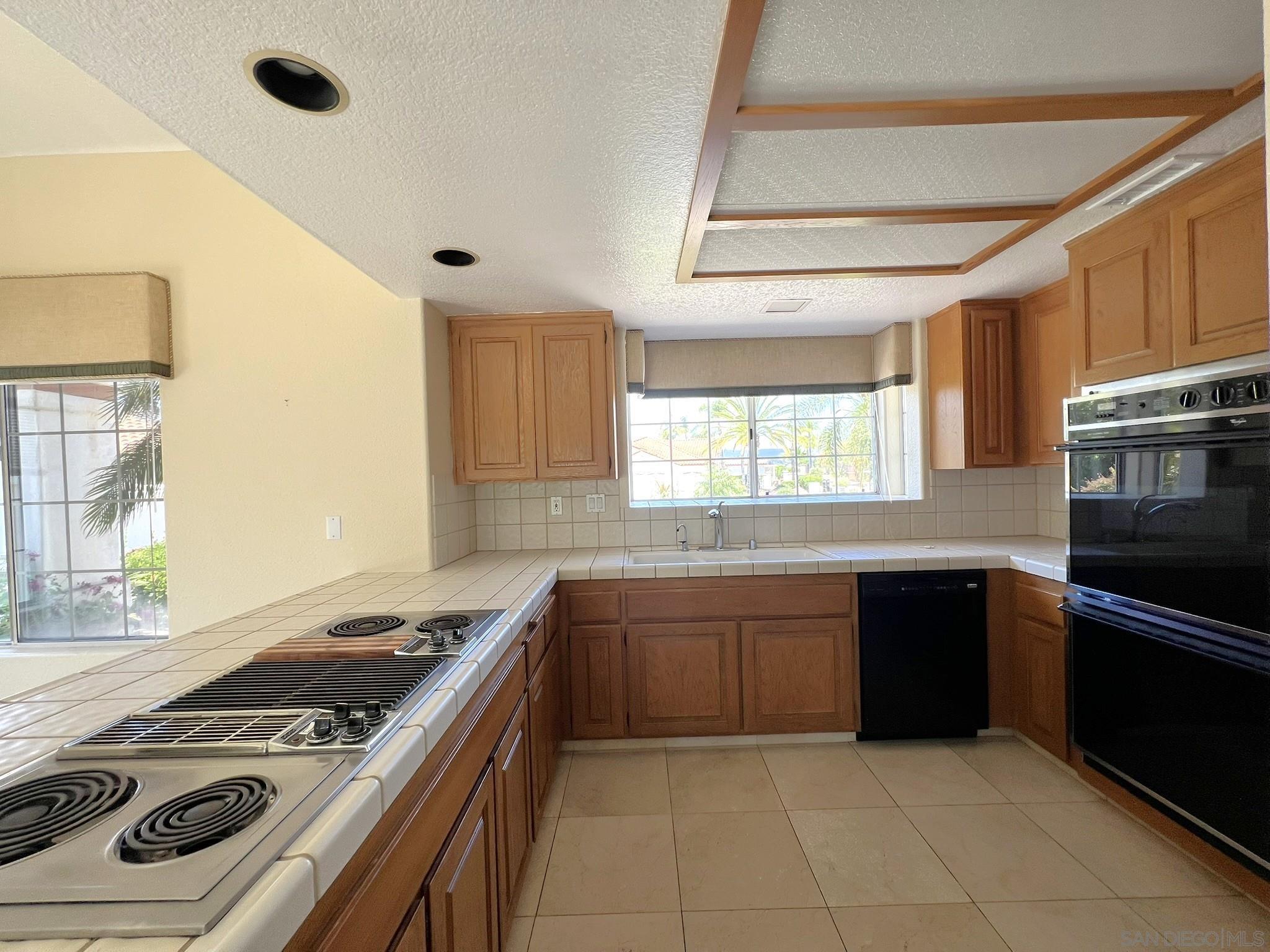Detail Gallery Image 15 of 41 For 14109  Arbolitos Dr, Poway,  CA 92064 - 3 Beds | 3/1 Baths