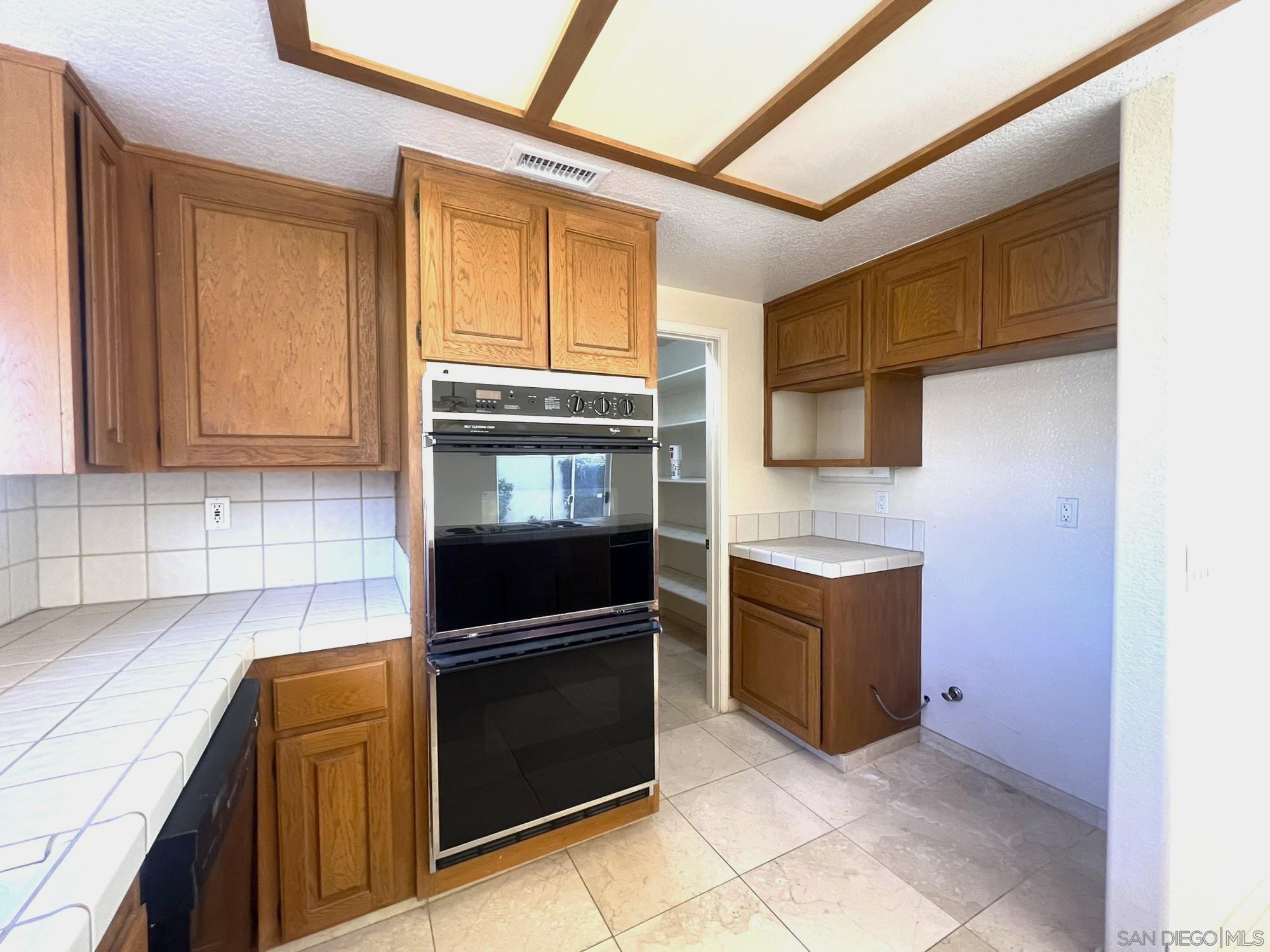 Detail Gallery Image 17 of 41 For 14109  Arbolitos Dr, Poway,  CA 92064 - 3 Beds | 3/1 Baths