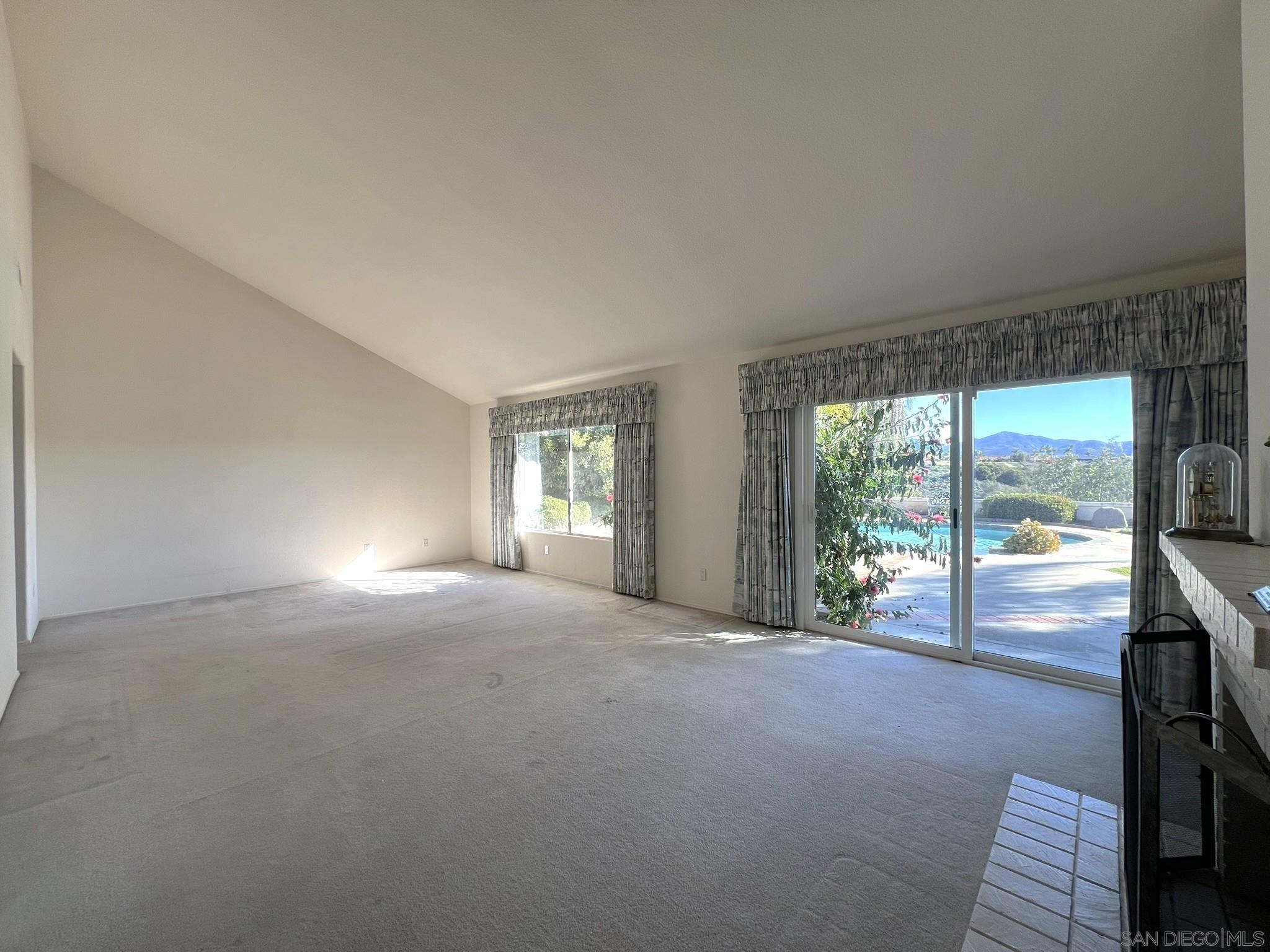 Detail Gallery Image 18 of 41 For 14109  Arbolitos Dr, Poway,  CA 92064 - 3 Beds | 3/1 Baths