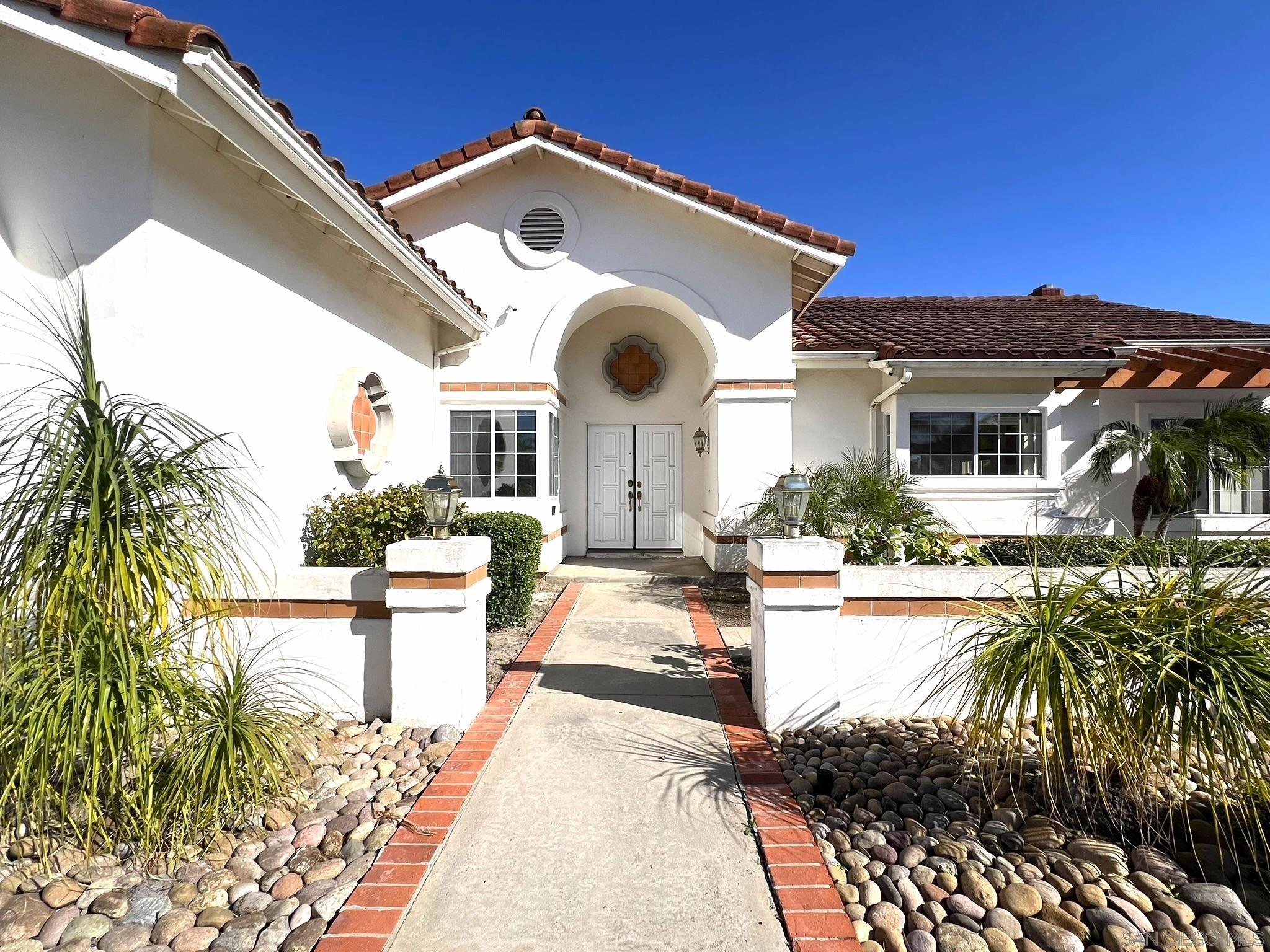 Detail Gallery Image 3 of 41 For 14109  Arbolitos Dr, Poway,  CA 92064 - 3 Beds | 3/1 Baths
