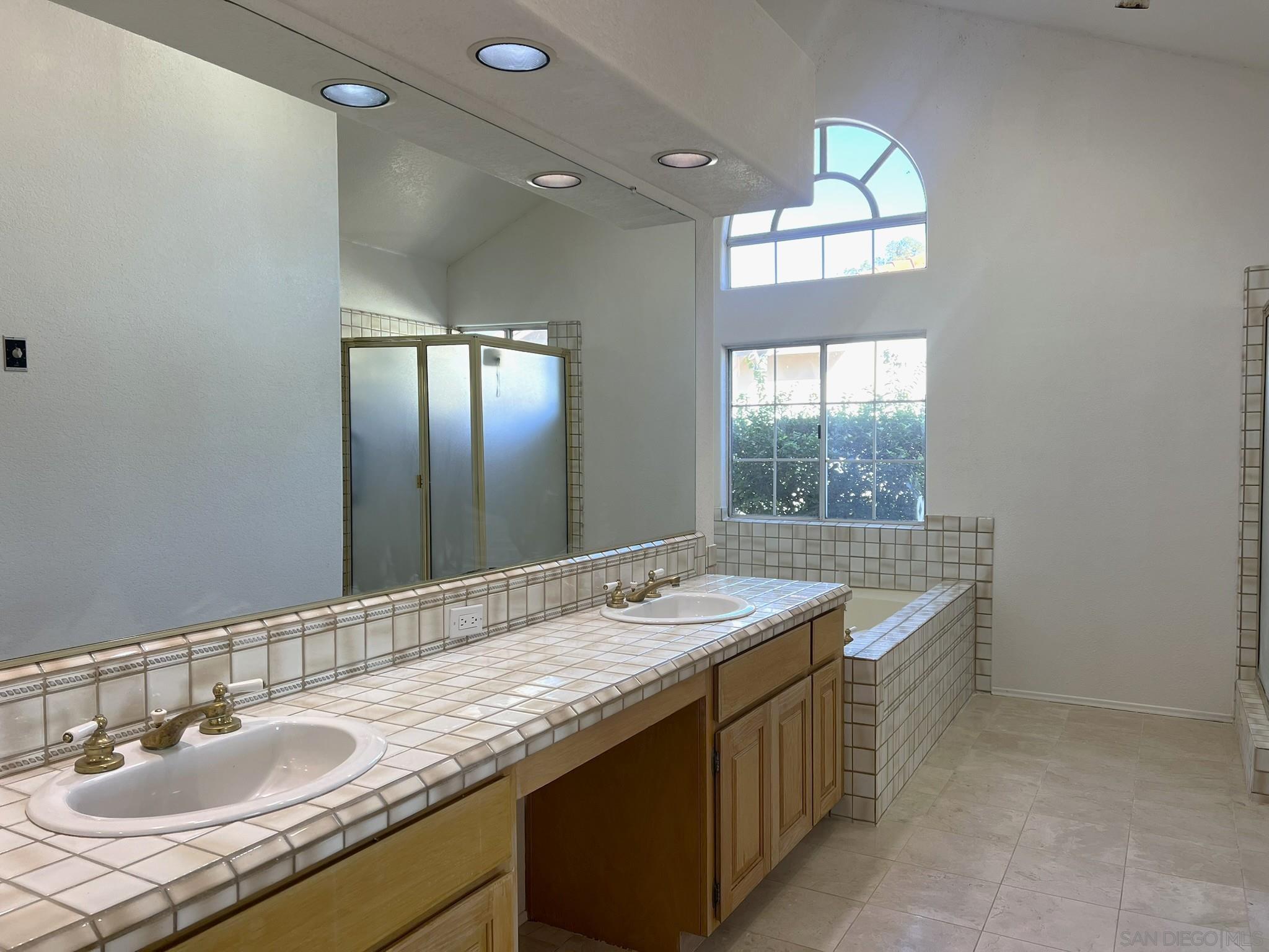 Detail Gallery Image 23 of 41 For 14109  Arbolitos Dr, Poway,  CA 92064 - 3 Beds | 3/1 Baths