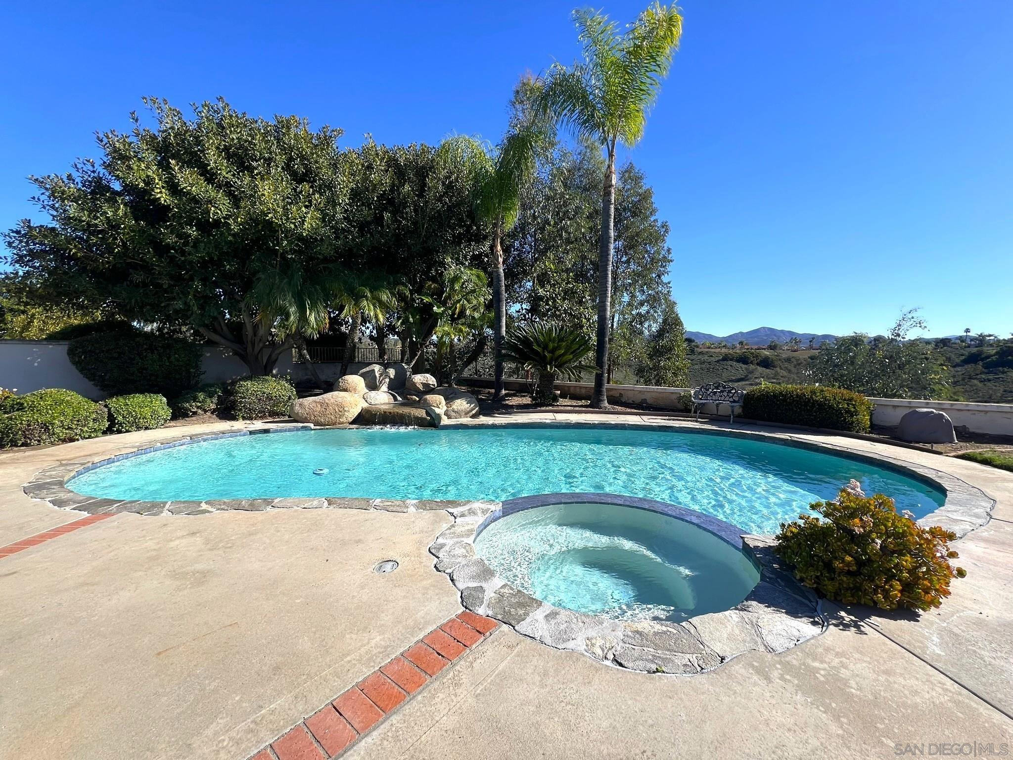 Detail Gallery Image 33 of 41 For 14109  Arbolitos Dr, Poway,  CA 92064 - 3 Beds | 3/1 Baths