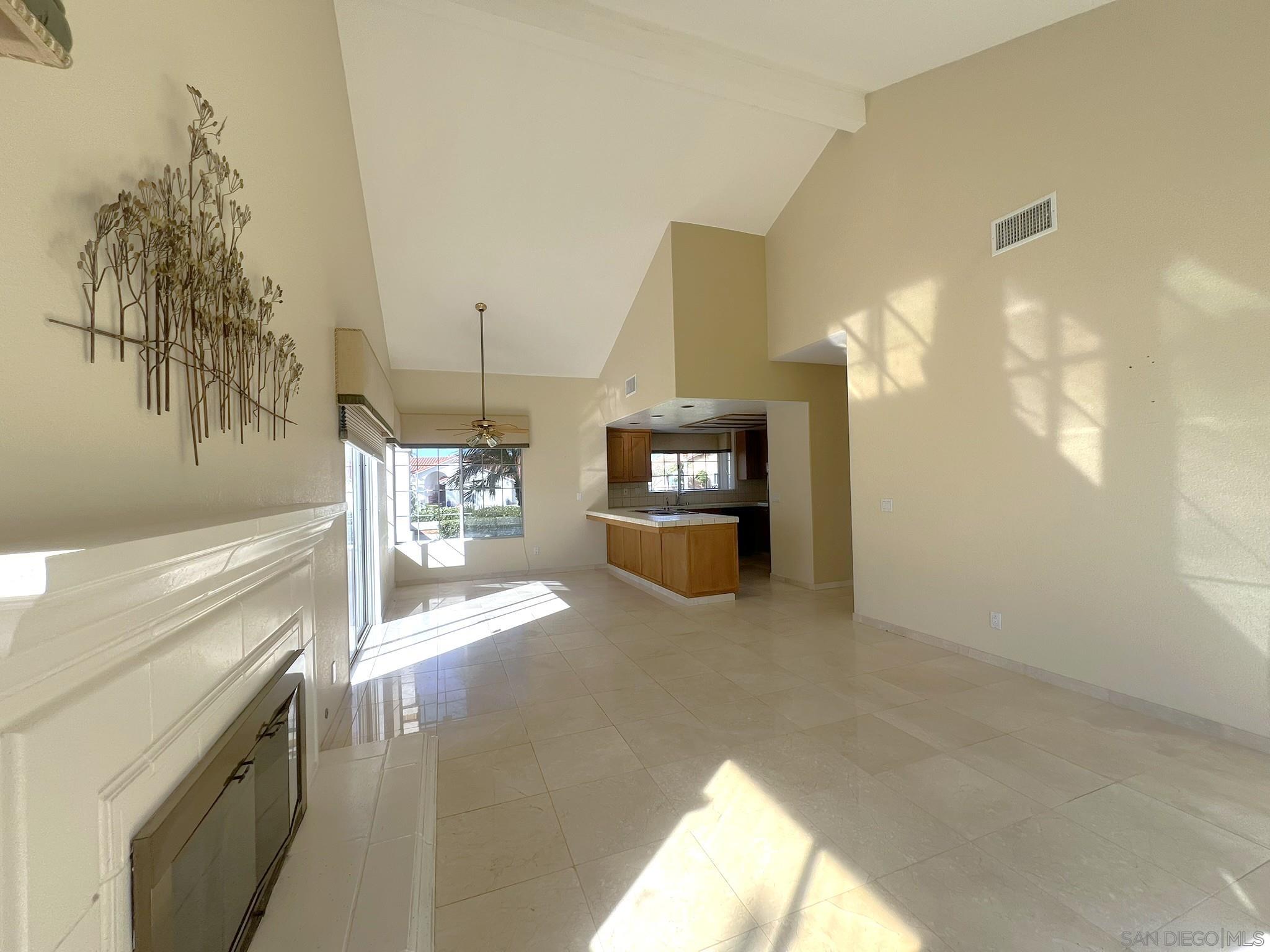 Detail Gallery Image 10 of 41 For 14109  Arbolitos Dr, Poway,  CA 92064 - 3 Beds | 3/1 Baths