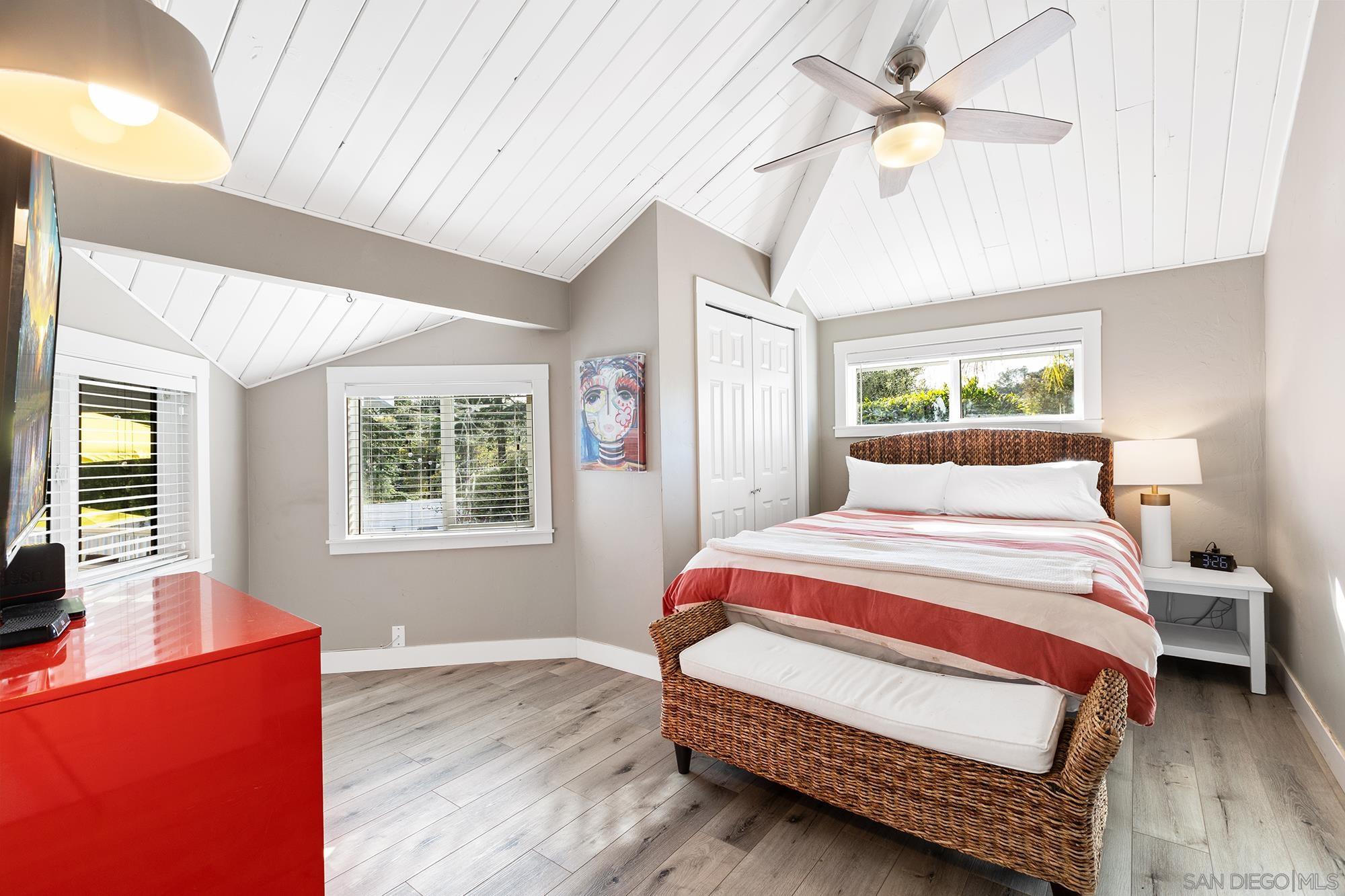 Detail Gallery Image 11 of 54 For 678  via Rancho Pkwy, Escondido,  CA 92029 - 3 Beds | 2 Baths