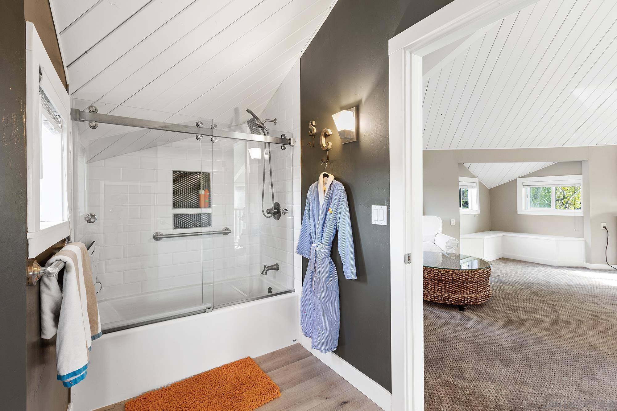 Detail Gallery Image 16 of 54 For 678  via Rancho Pkwy, Escondido,  CA 92029 - 3 Beds | 2 Baths