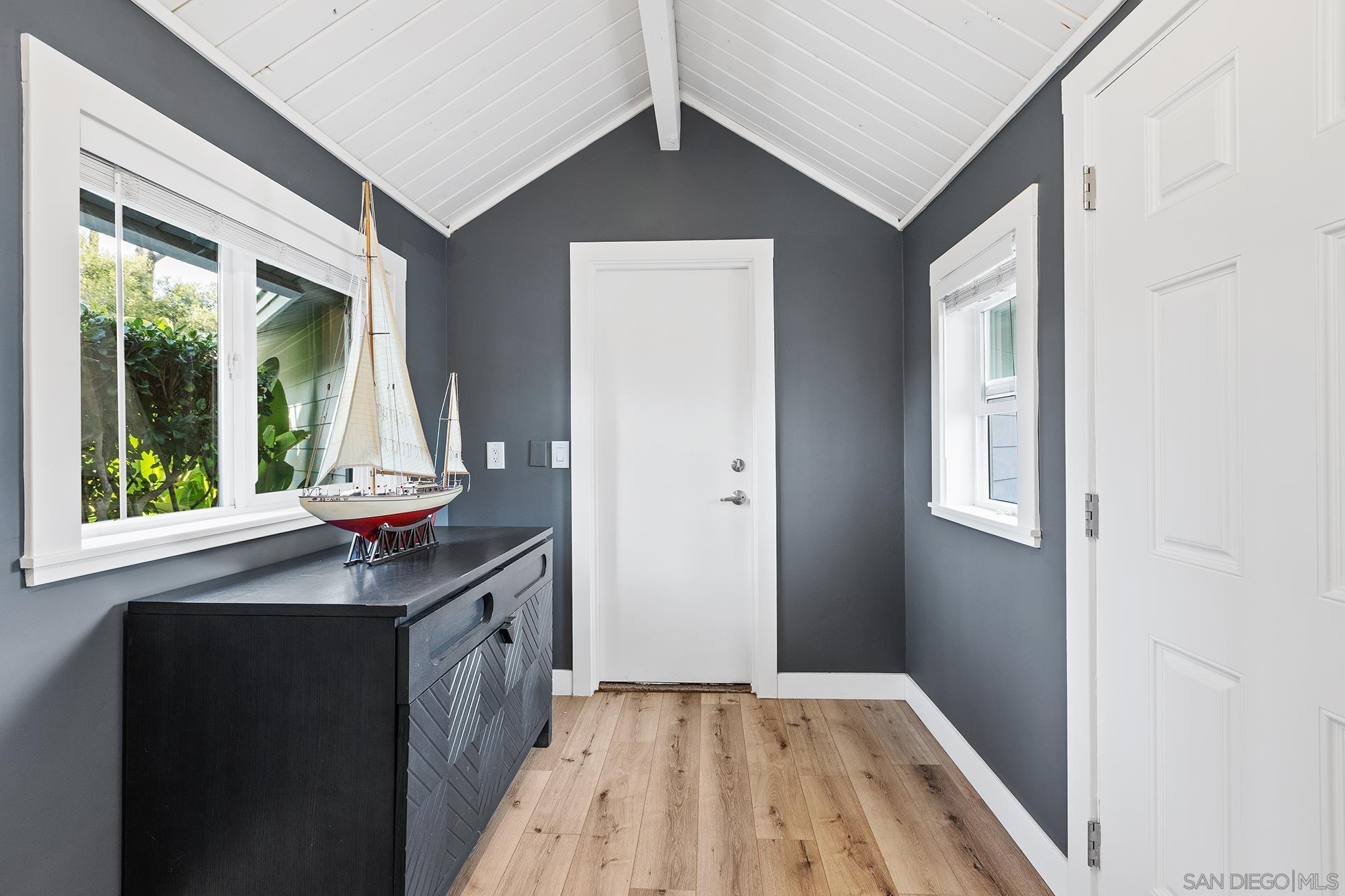 Detail Gallery Image 22 of 54 For 678  via Rancho Pkwy, Escondido,  CA 92029 - 3 Beds | 2 Baths