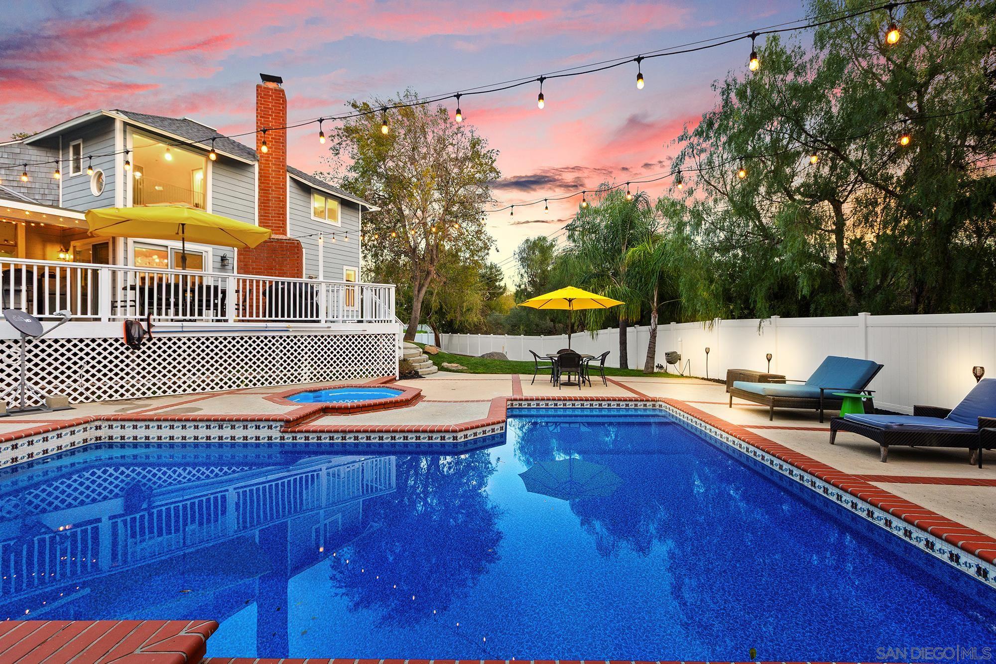 Detail Gallery Image 43 of 54 For 678  via Rancho Pkwy, Escondido,  CA 92029 - 3 Beds | 2 Baths