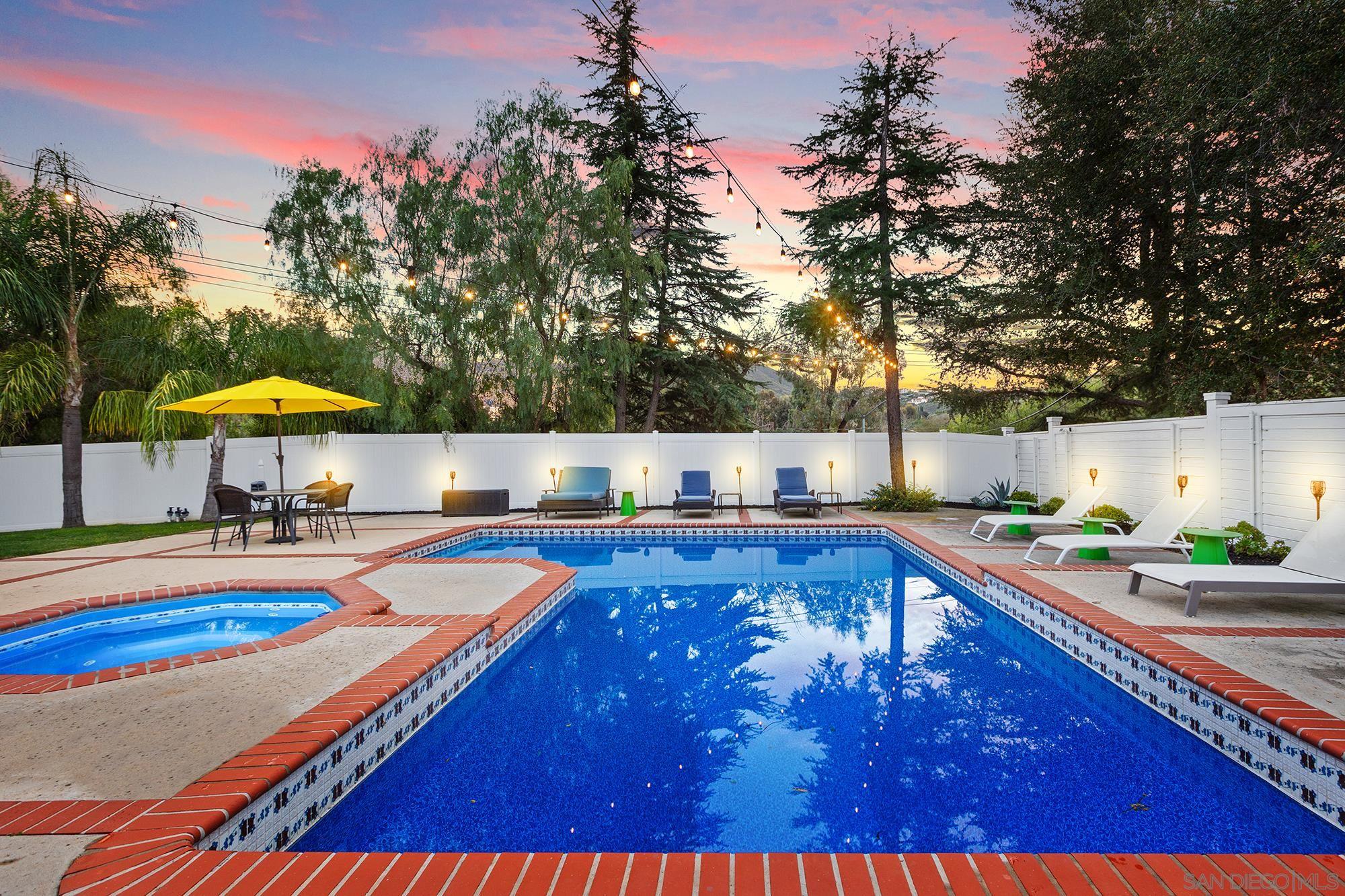 Detail Gallery Image 47 of 54 For 678  via Rancho Pkwy, Escondido,  CA 92029 - 3 Beds | 2 Baths