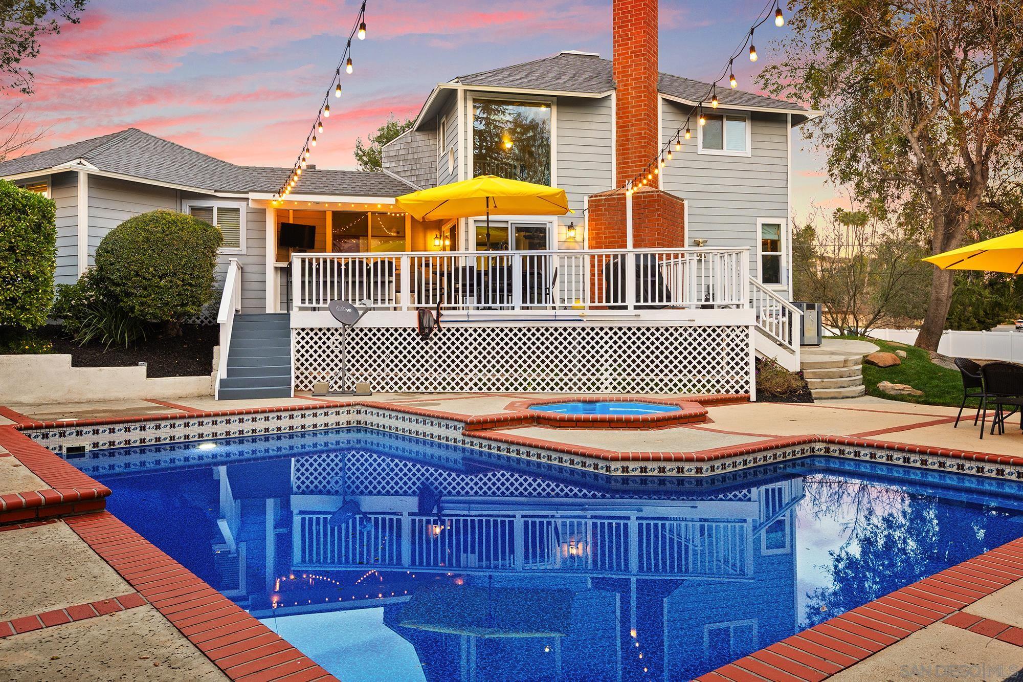 Detail Gallery Image 49 of 54 For 678  via Rancho Pkwy, Escondido,  CA 92029 - 3 Beds | 2 Baths