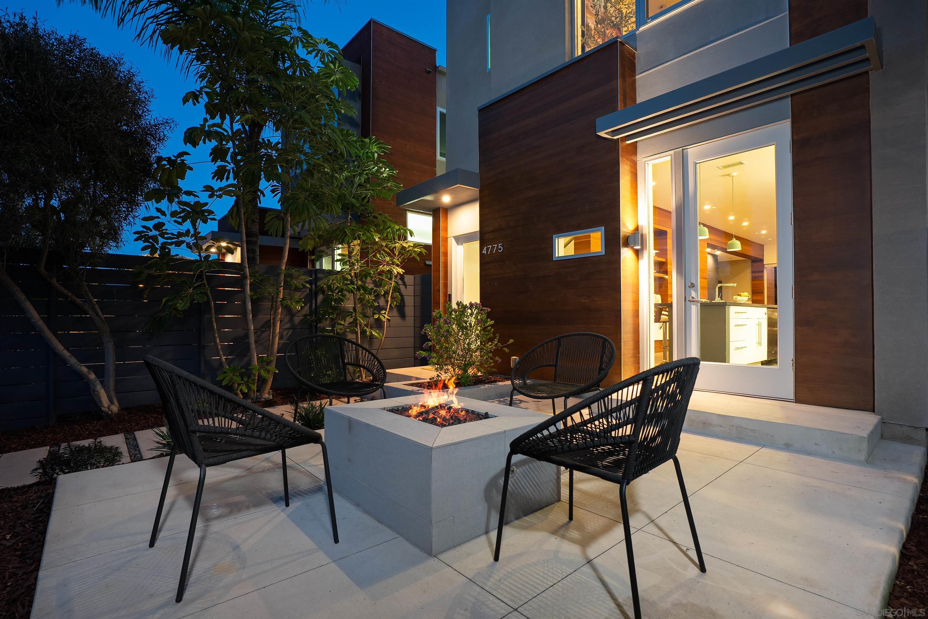 Detail Gallery Image 3 of 62 For 4775  Long Branch Avenue, San Diego,  CA 92107 - 3 Beds | 2/1 Baths