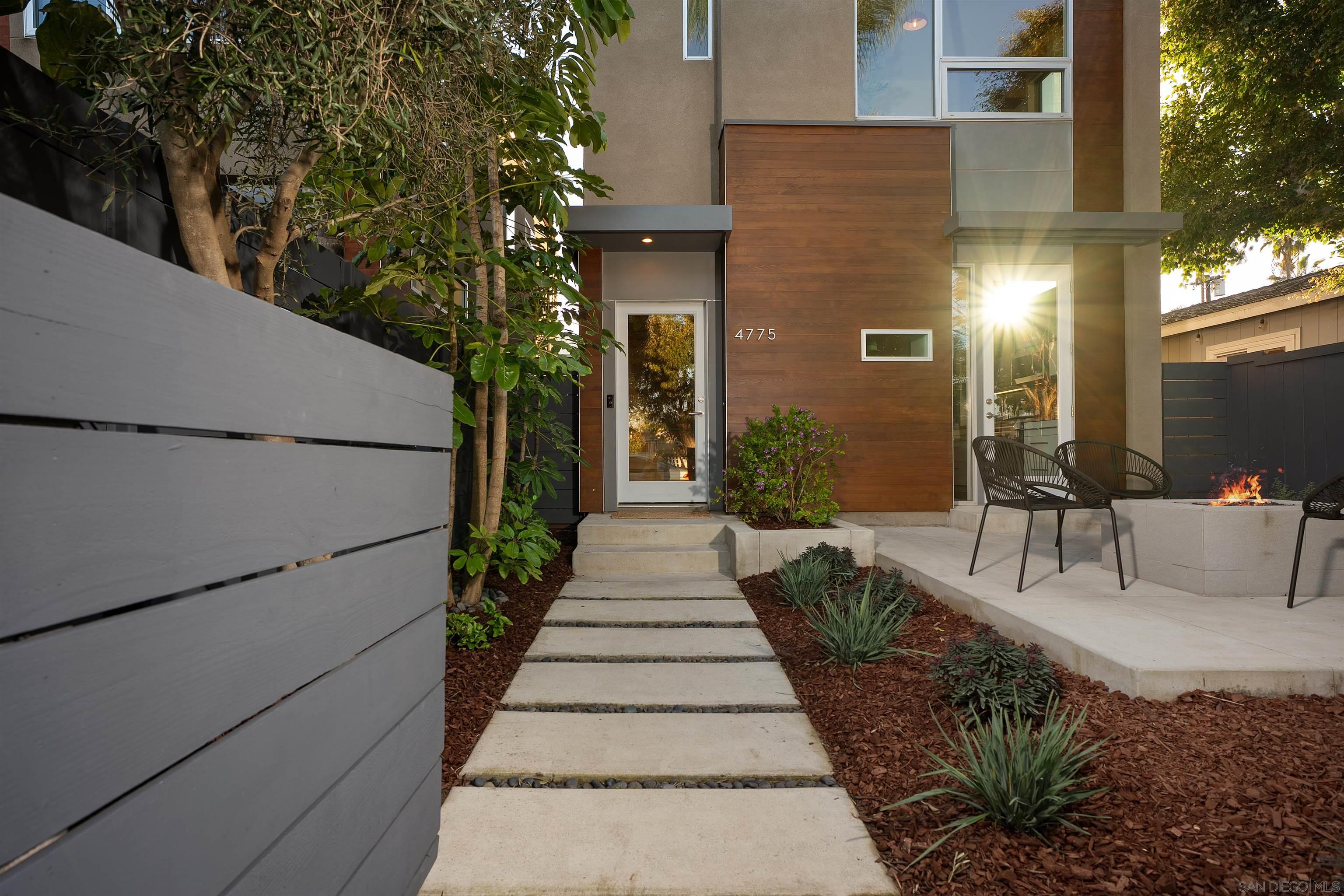 Detail Gallery Image 6 of 62 For 4775  Long Branch Avenue, San Diego,  CA 92107 - 3 Beds | 2/1 Baths