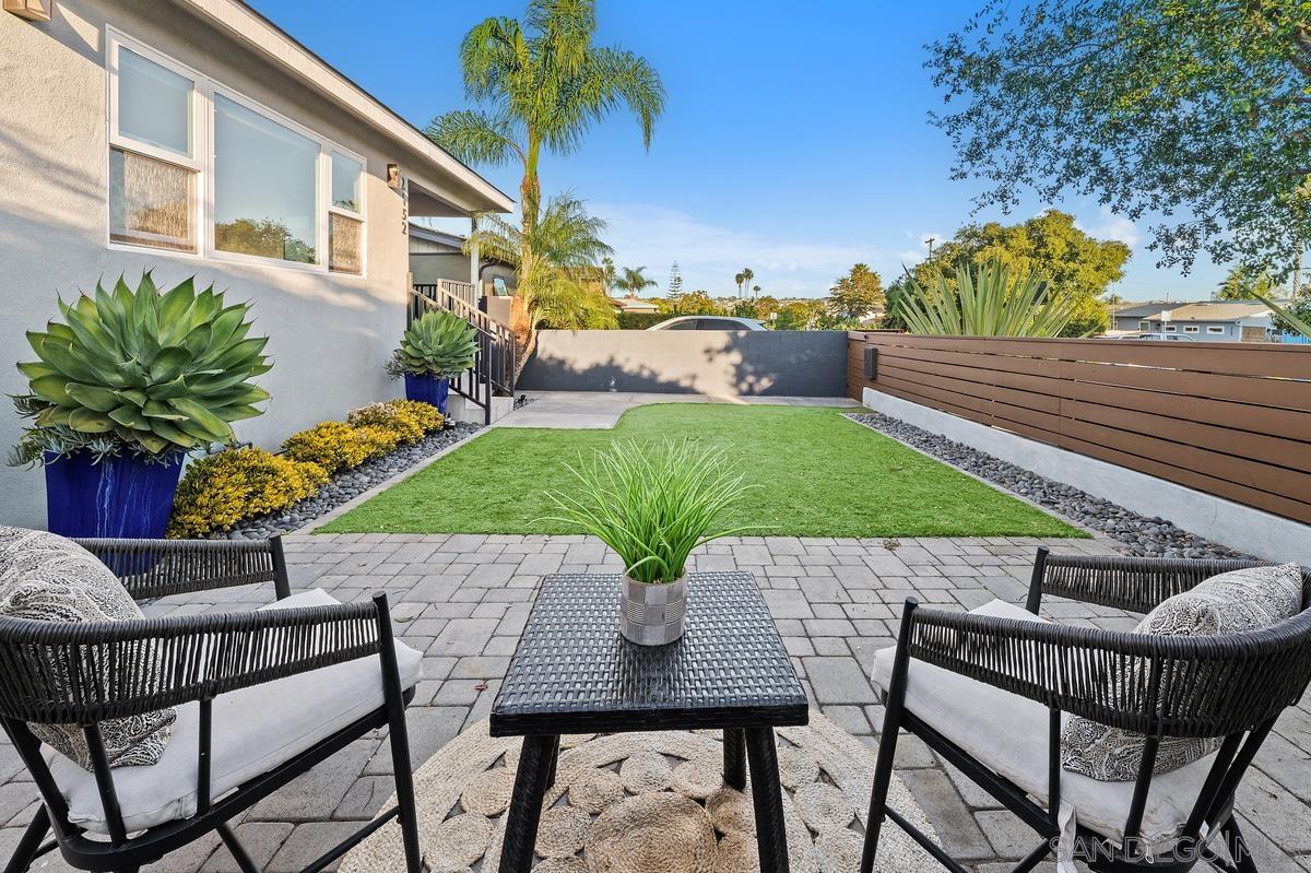 Detail Gallery Image 21 of 47 For 2152  Emerald St, San Diego,  CA 92109 - 4 Beds | 3 Baths