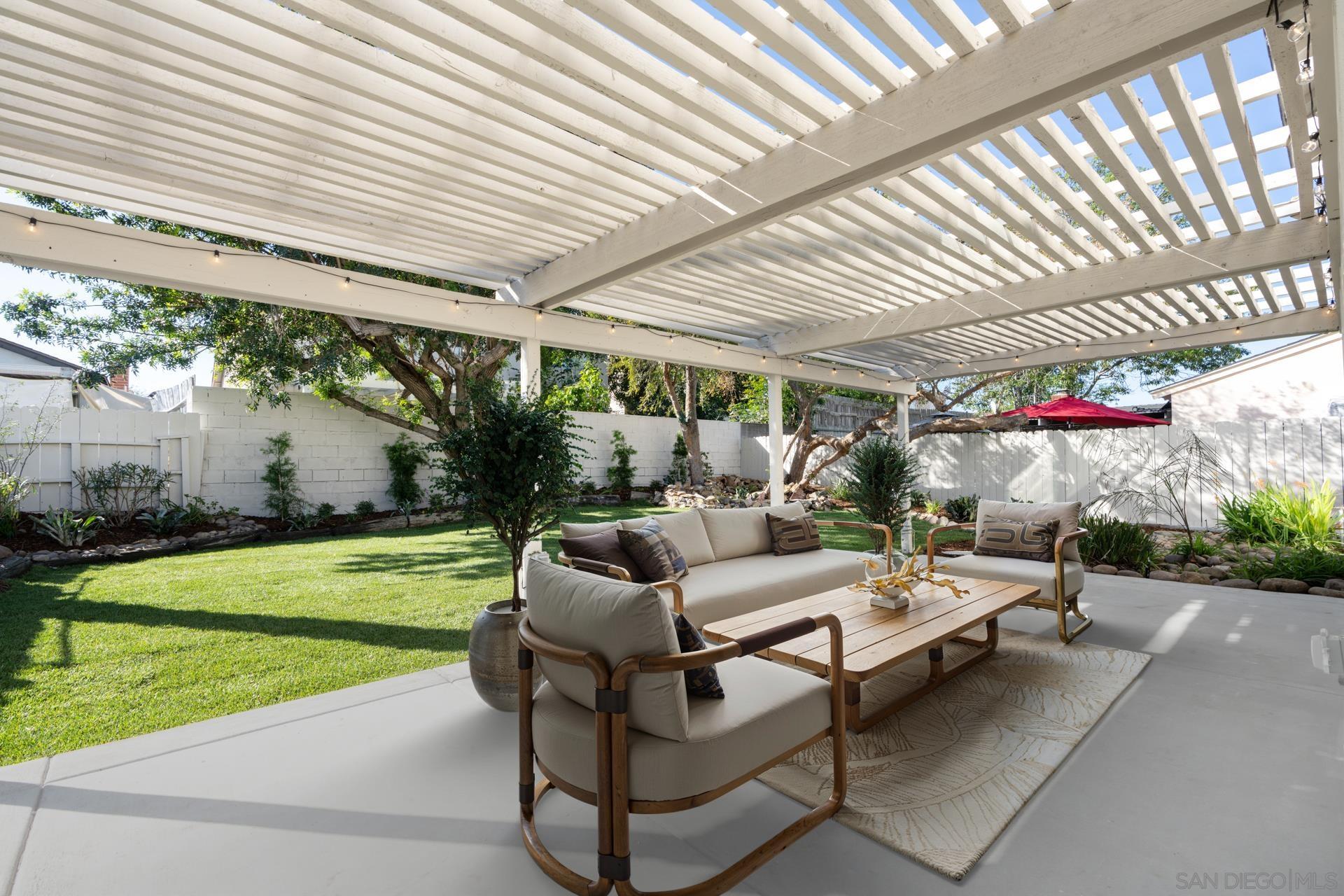 Detail Gallery Image 19 of 42 For 8875  Alphecca Way, San Diego,  CA 92126 - 5 Beds | 2/1 Baths