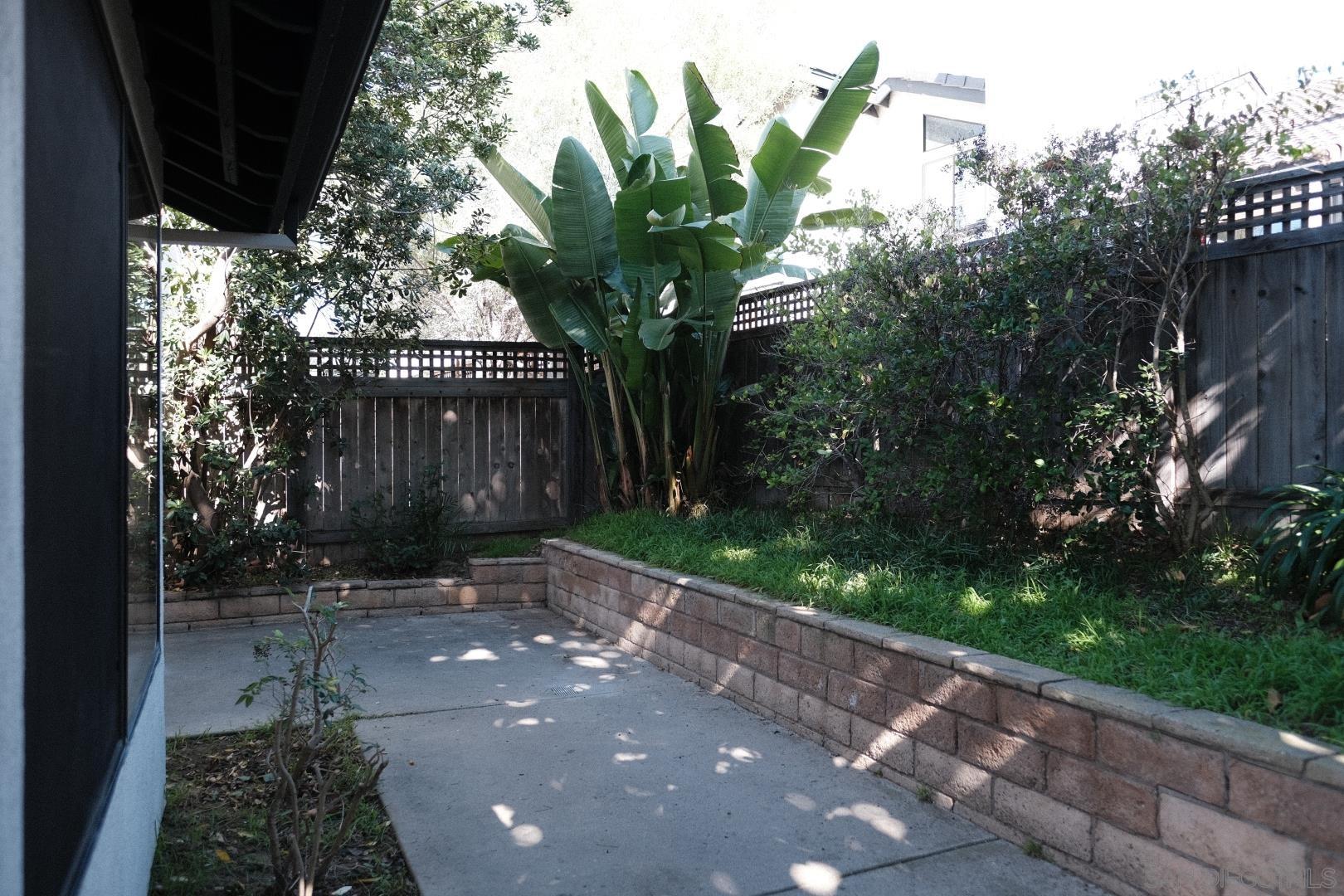 Detail Gallery Image 23 of 34 For 6306  Caminito Del Cervato, San Diego,  CA 92111 - 2 Beds | 2/1 Baths