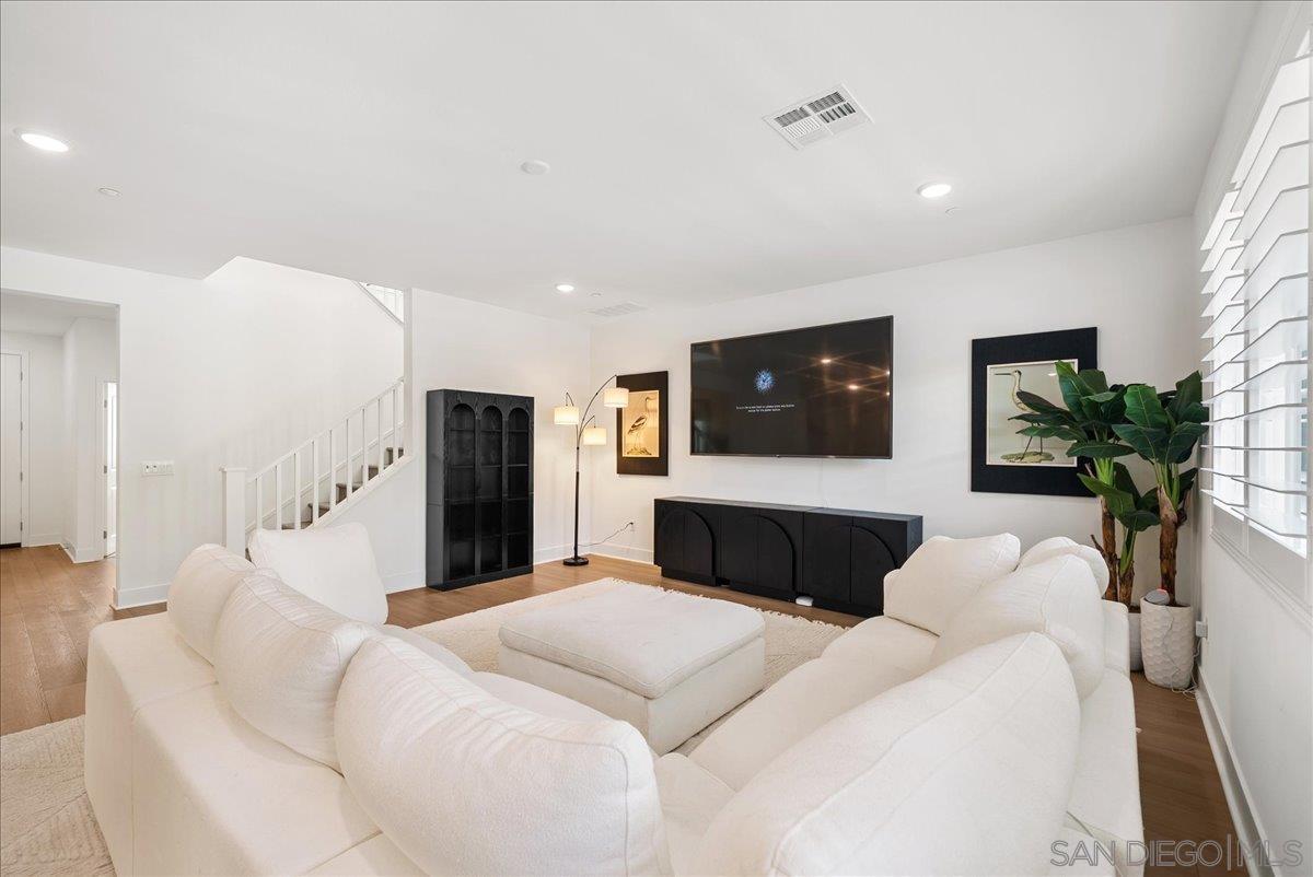 Detail Gallery Image 13 of 54 For 35562  Orchard Trl, Fallbrook,  CA 92028 - 4 Beds | 3 Baths