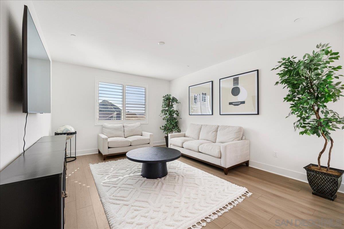 Detail Gallery Image 14 of 54 For 35562  Orchard Trl, Fallbrook,  CA 92028 - 4 Beds | 3 Baths