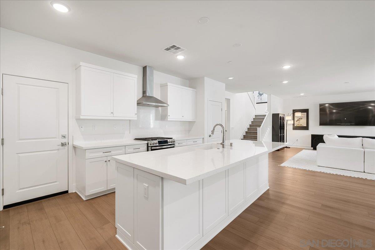 Detail Gallery Image 7 of 54 For 35562  Orchard Trl, Fallbrook,  CA 92028 - 4 Beds | 3 Baths